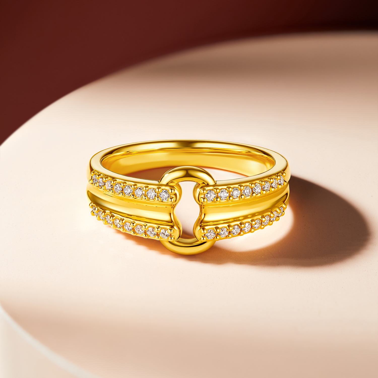 六福珠宝字母O型黄金戒指女款时尚双排钻石戒指足金首饰034619RA【视频看货】