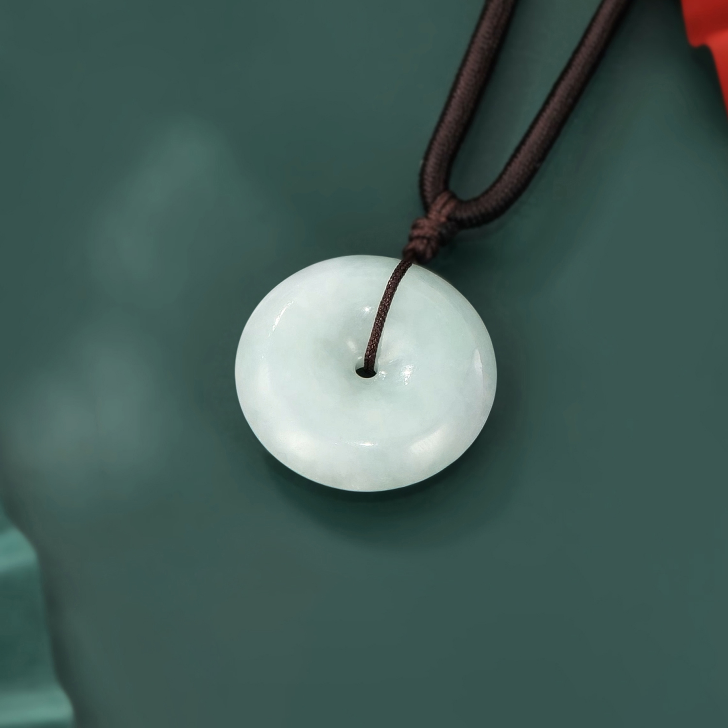 六福珠宝豆种翡翠吊坠女平安扣玉挂坠含配绳日常送礼定价LFP004G