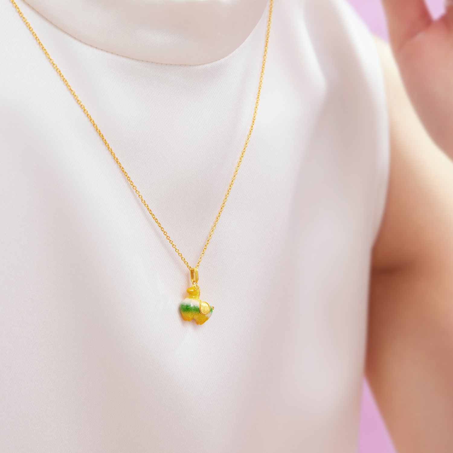 六福珠宝唐宫夜宴联名唐彩墩墩马古法黄金项链女款计价034562NA【1V1直播看货】