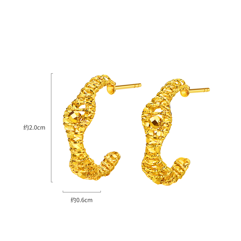 六福珠宝光影金C字黄金耳钉耳环女闪耀手工编织耳饰计价GJG0213DS