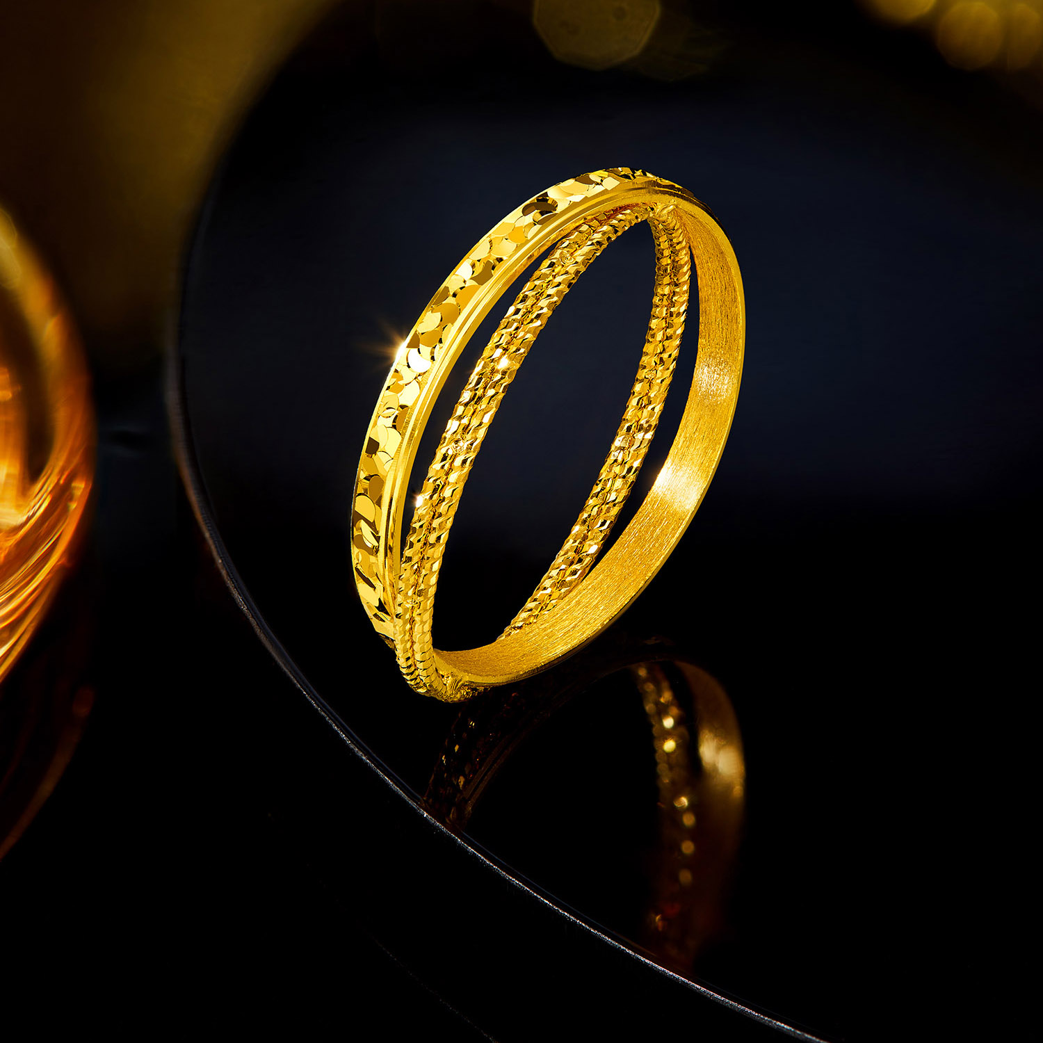 六福珠宝光影金双环黄金戒指女手工编织实心碎碎冰计价GJG0215DS热销新品