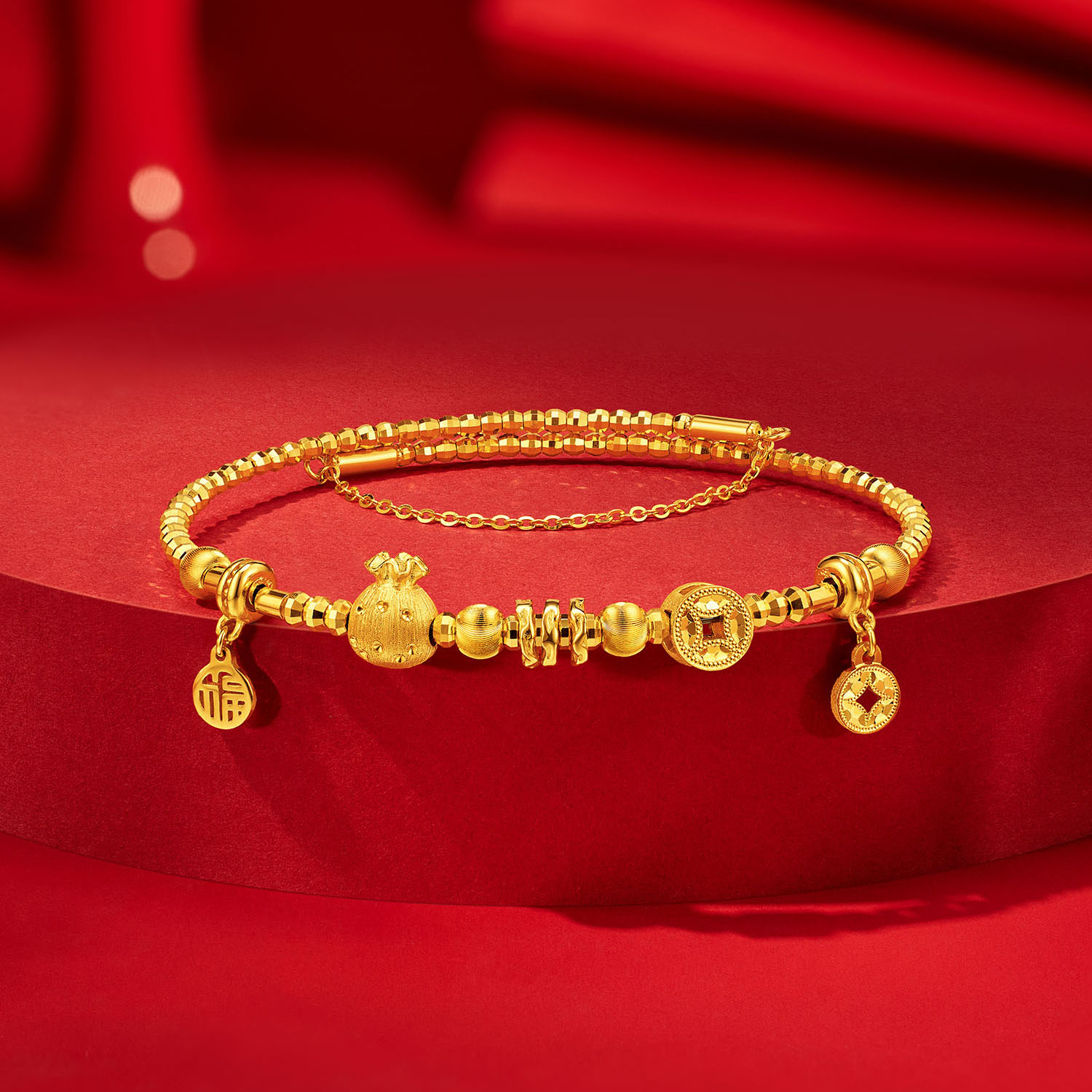 【店庆特惠】六福珠宝光影金福财多多黄金手镯弹力5G猫眼金珠手链计价035399aa【视频看货】