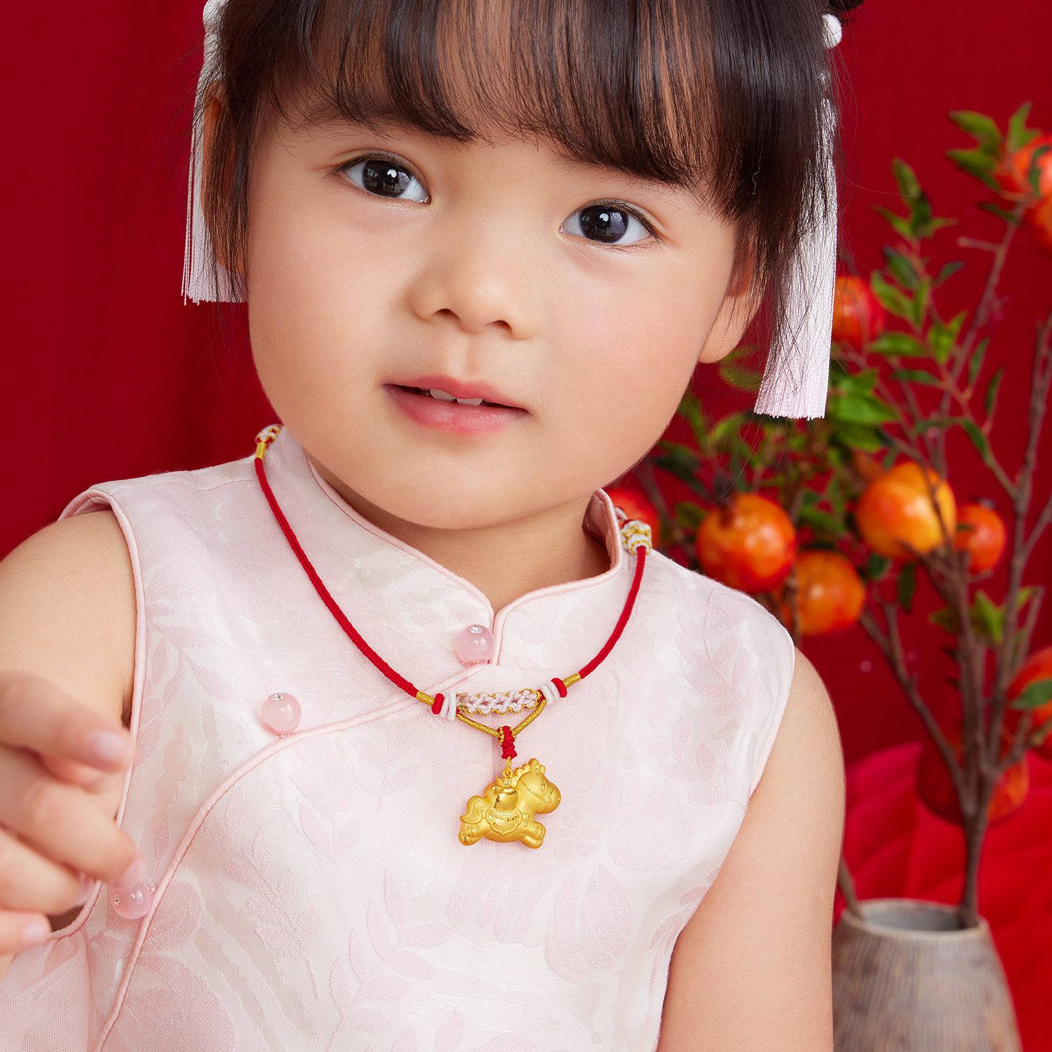 【店庆特惠】六福珠宝如意小福马锁包黄金项链吊坠宝宝生肖马计价033704PA-A【联系客服补货】