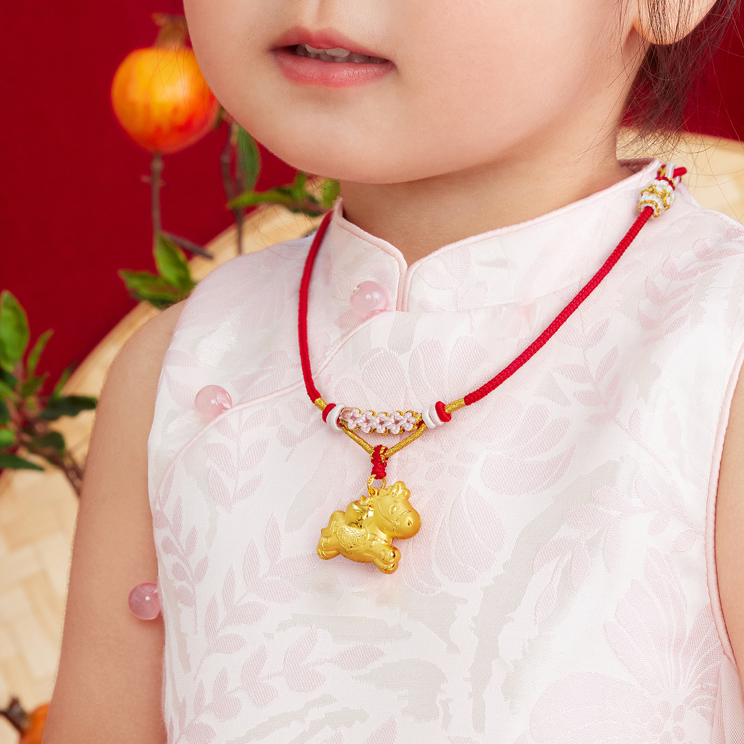 【店庆特惠】六福珠宝如意小福马锁包黄金项链吊坠宝宝生肖马计价033704PA-A【联系客服补货】