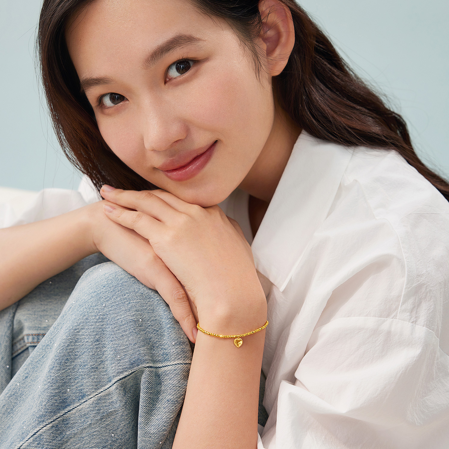 六福珠宝童心蝴蝶黄金手链女四叶草足金蹦迪珠手串计价GJG0163DS