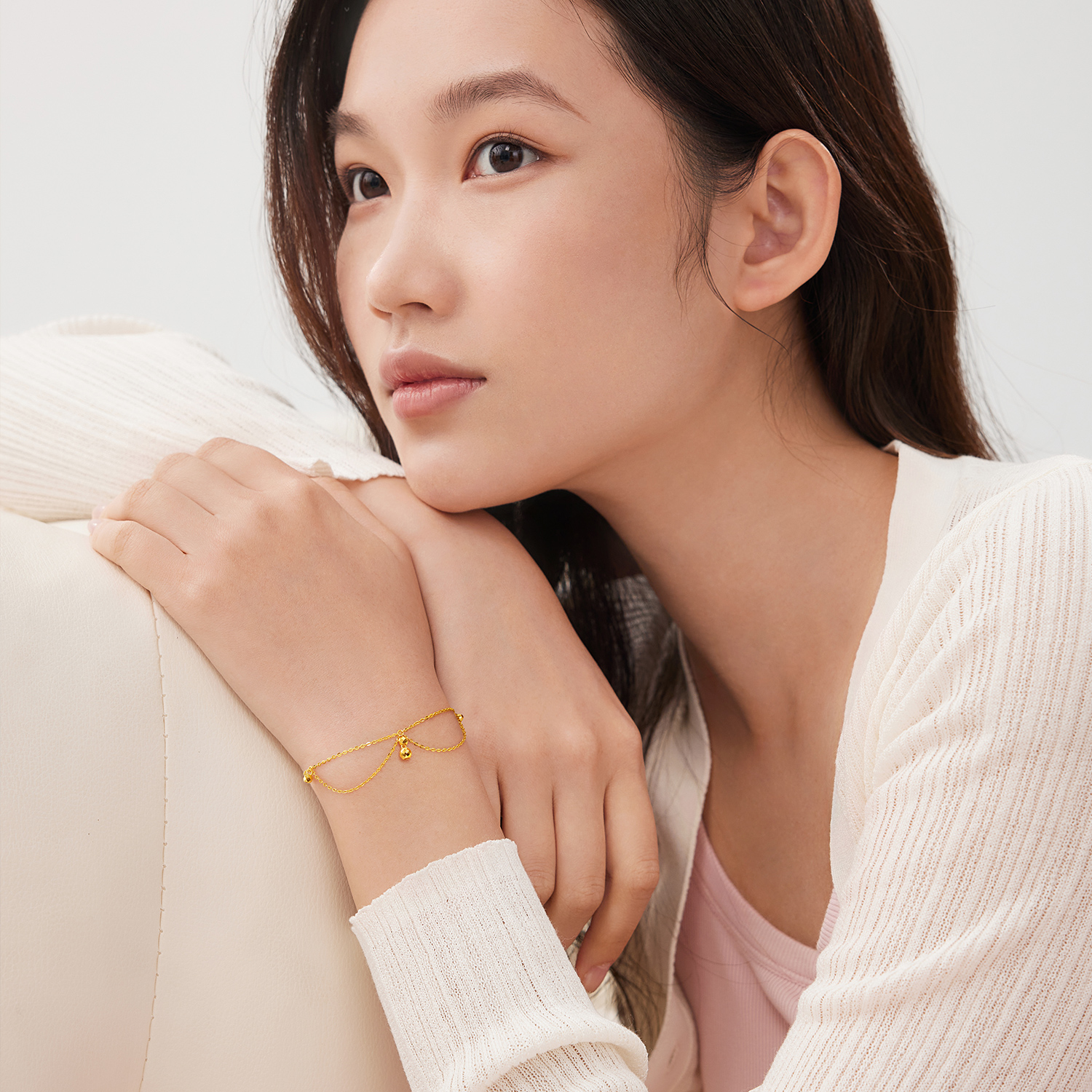 六福珠宝仙女小金珠黄金手链女款双层手链足金挂坠计价GJG0167DS