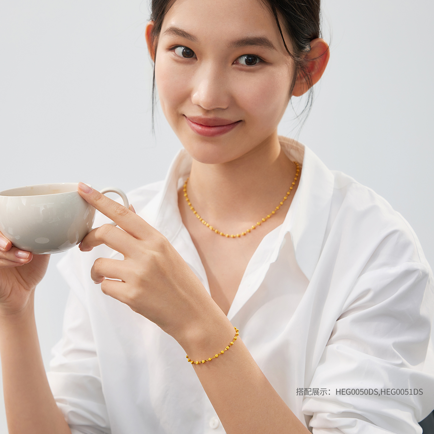 六福珠宝光影金猫眼金珠黄金手链女嘴唇链足金首饰计价HEG0050DS