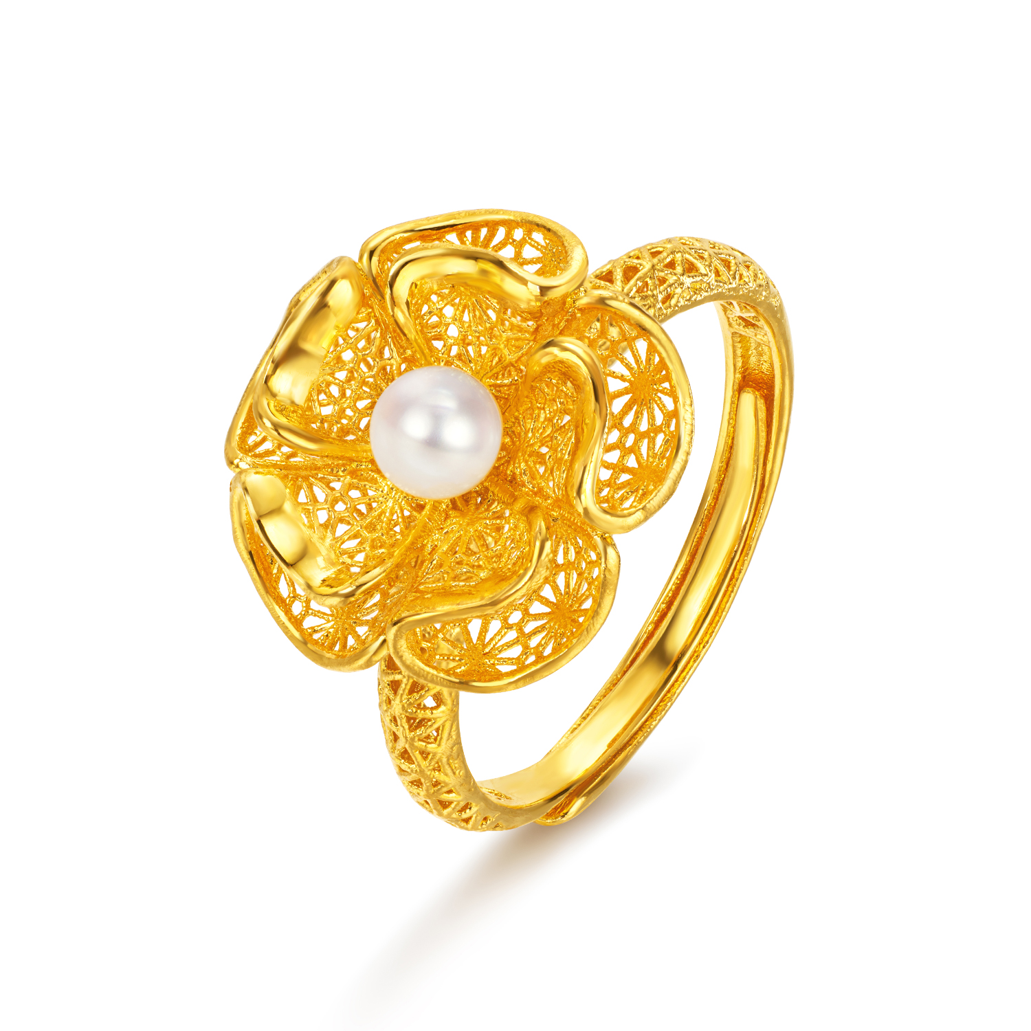 【店庆特惠】六福珠宝繁花紫荆黄金戒指女足金镂空花丝珍珠首饰计价F21G0040DS