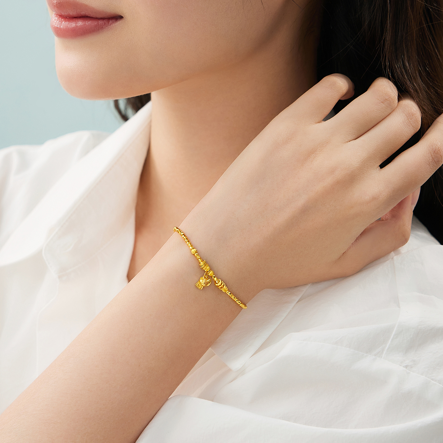 【店庆特惠】六福珠宝吉福元宝黄金手链女款爆闪足金蹦迪珠手串计价GJG0173DS