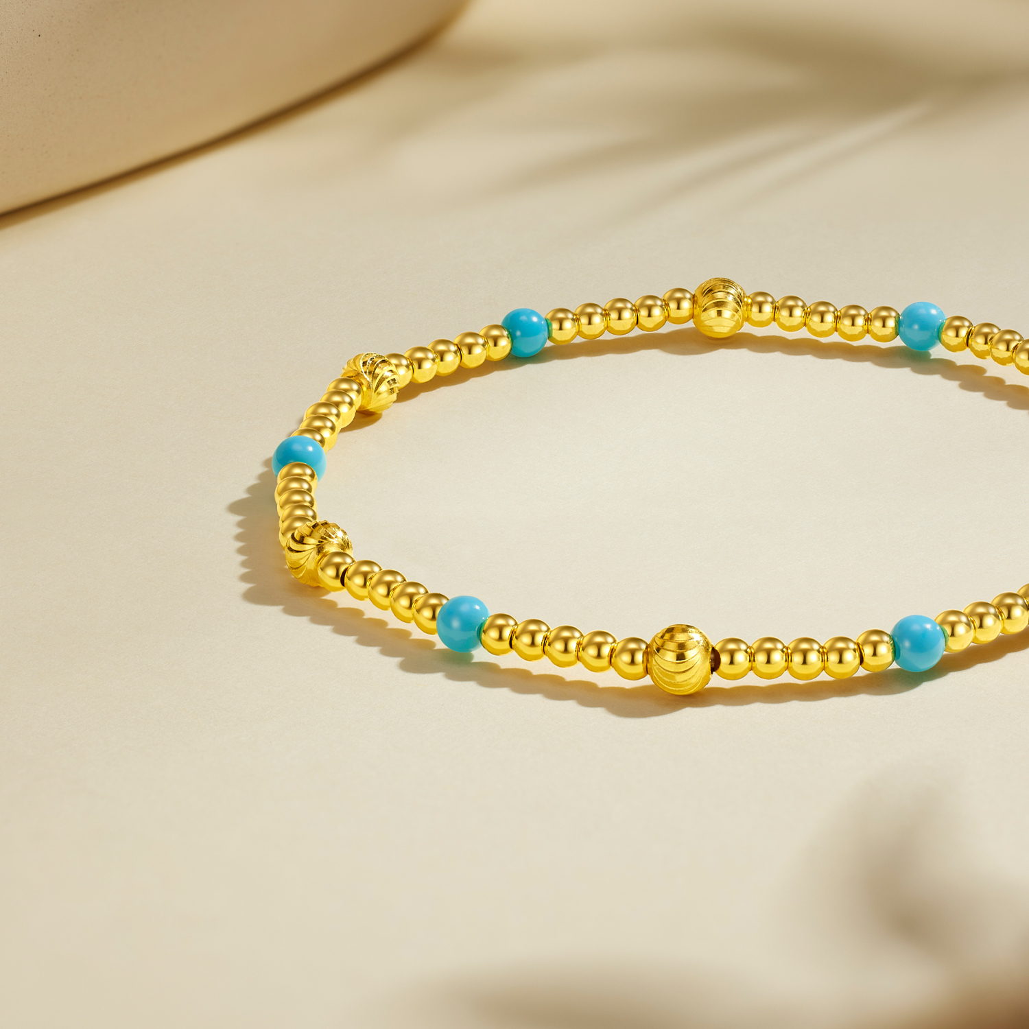 【店庆特惠】六福珠宝小金珠黄金手链女款时尚足金绿松石手串计价F63G0122DS