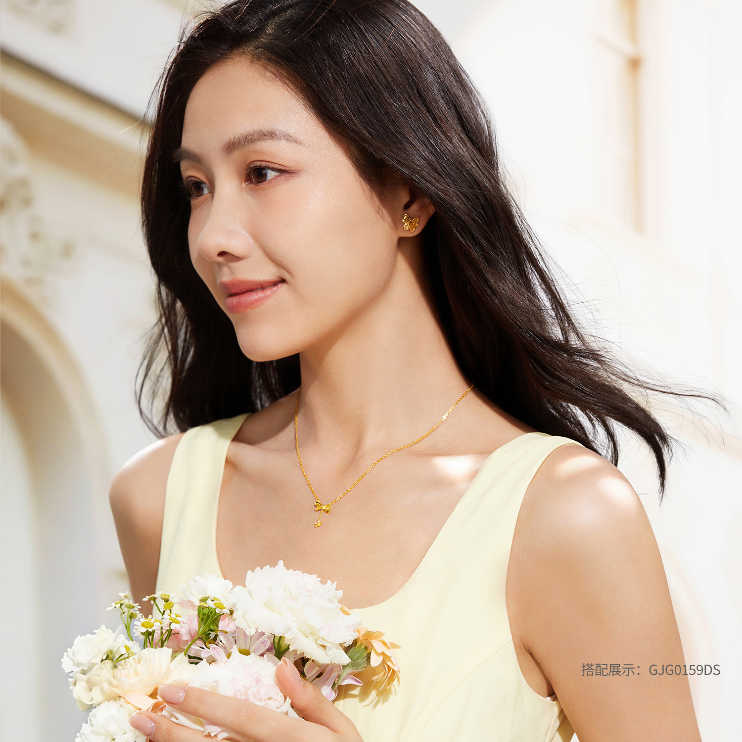 六福珠宝金饰魅力蝶恋兰姿黄金项链吊坠女金套链含坠计价HXG30086