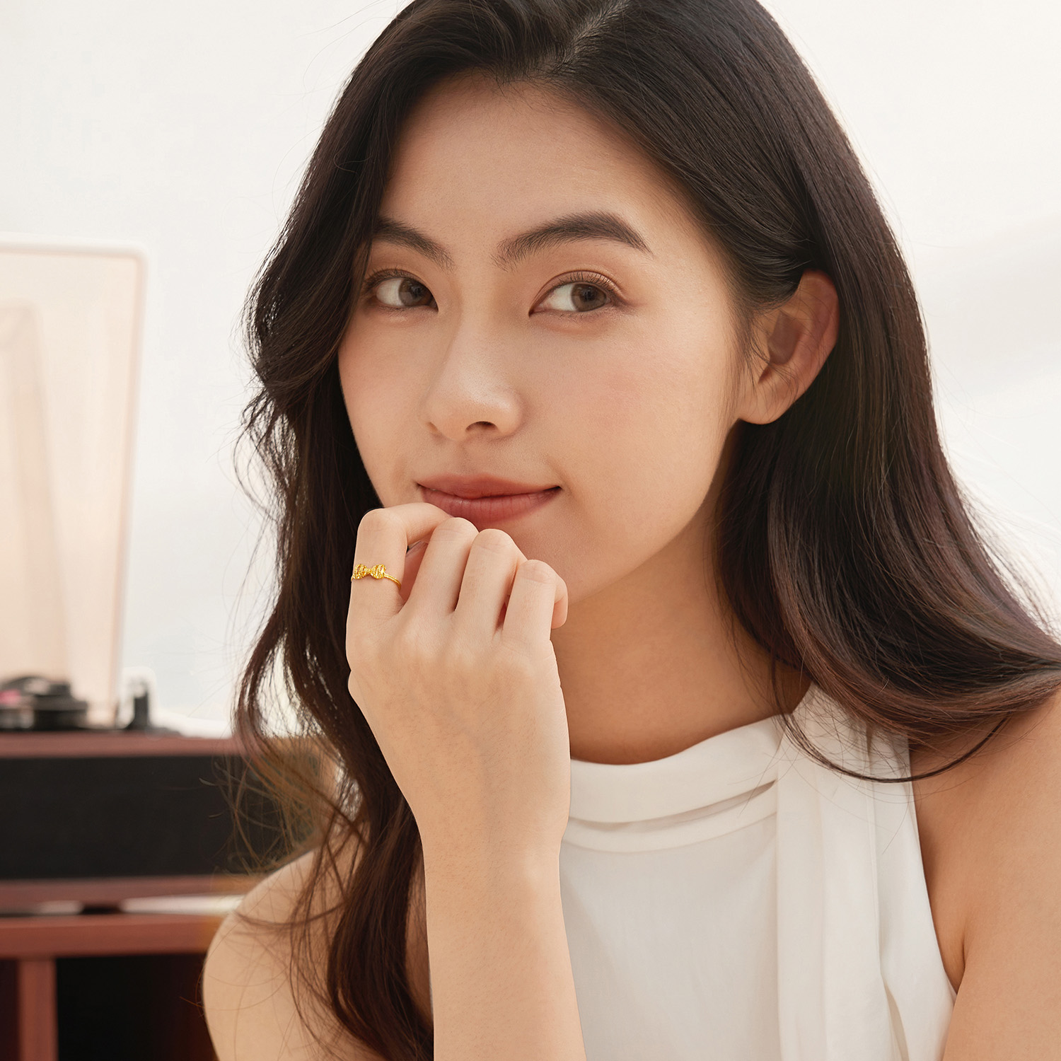 六福珠宝光影金蝴蝶结黄金戒指女款手工编织5G足金计价GJG0193DS热销新品