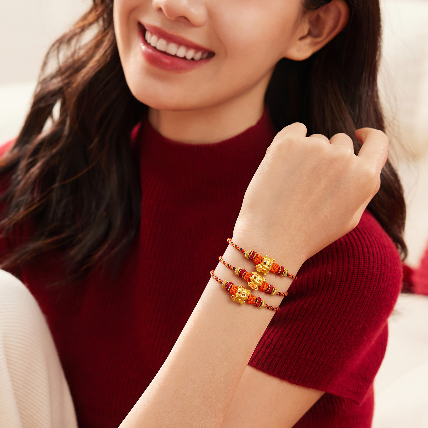 六福珠宝十二生肖奇趣萌牙黄金转运珠鎏彩马年可DIY串珠034111PA