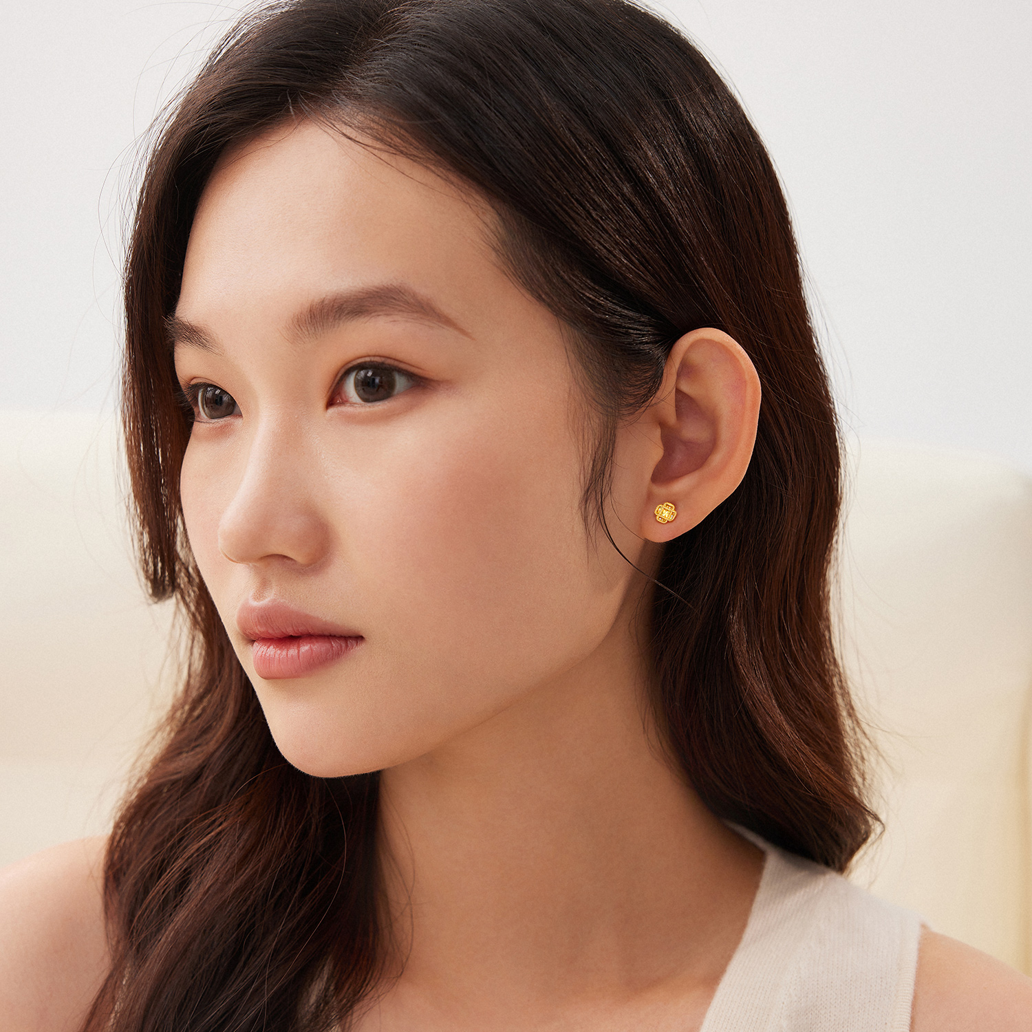 六福珠宝光影金小精致耳钉黄金足金耳钉单只售卖女款GJA0097DS热销新品女神节