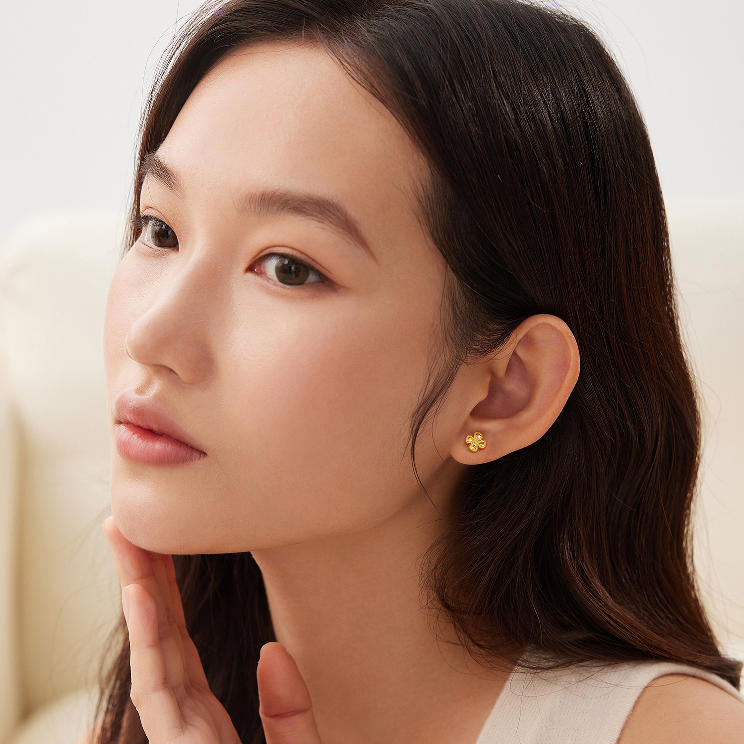 六福珠宝光影金小精致耳钉黄金足金耳钉单只售卖女款GJA0097DS热销新品女神节