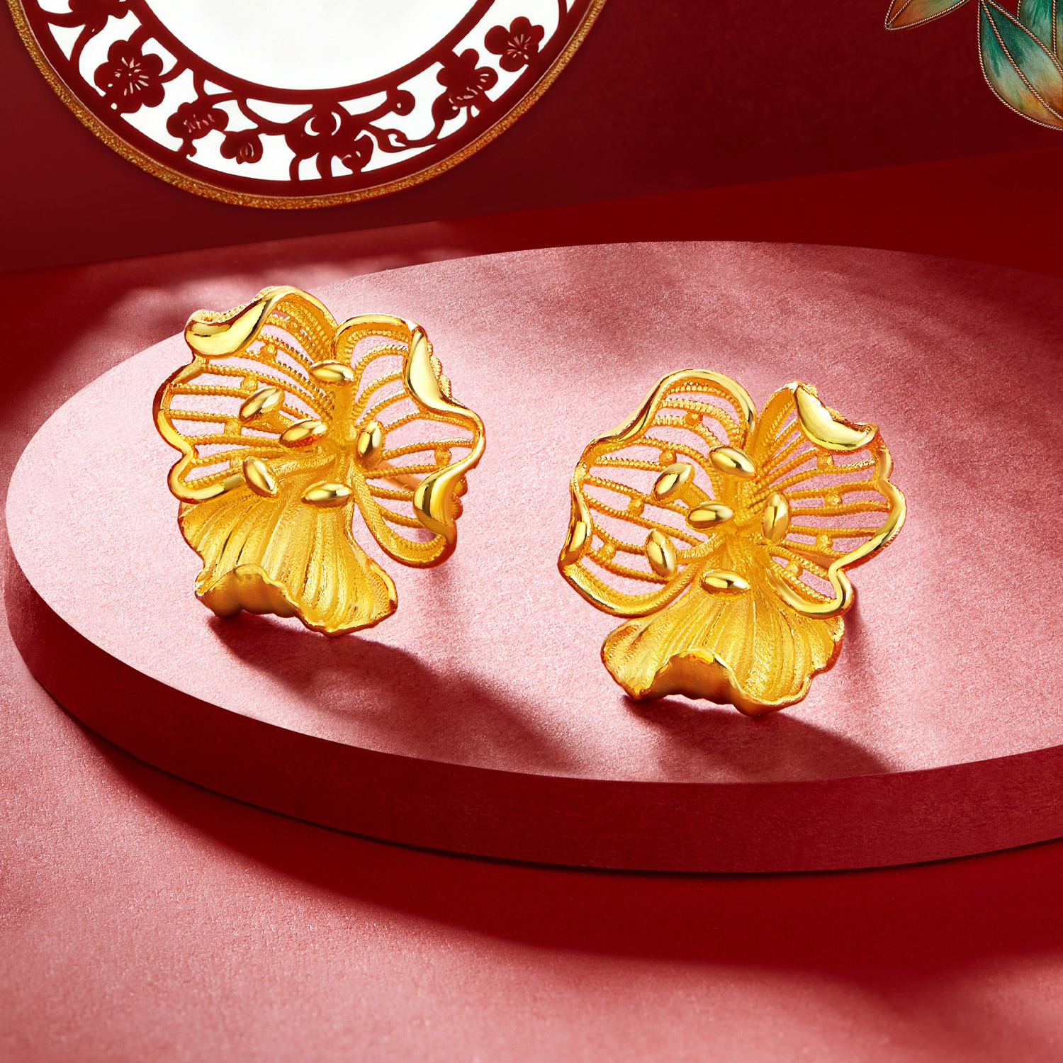 六福珠宝幸福花开扶桑花黄金耳钉耳环女三金婚嫁礼计价F21G0043DS