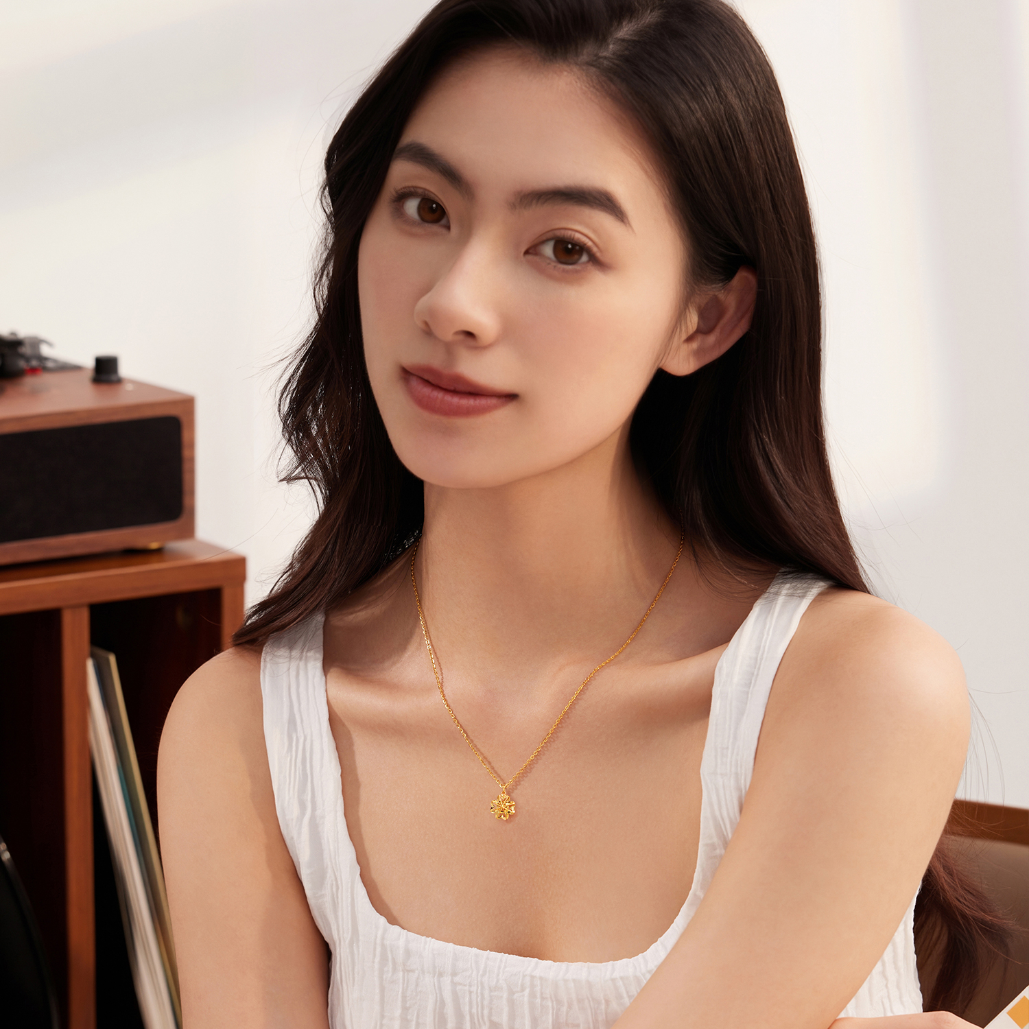 六福珠宝光影金四叶草黄金项链手工编织小风车套链计价GJG0196DS