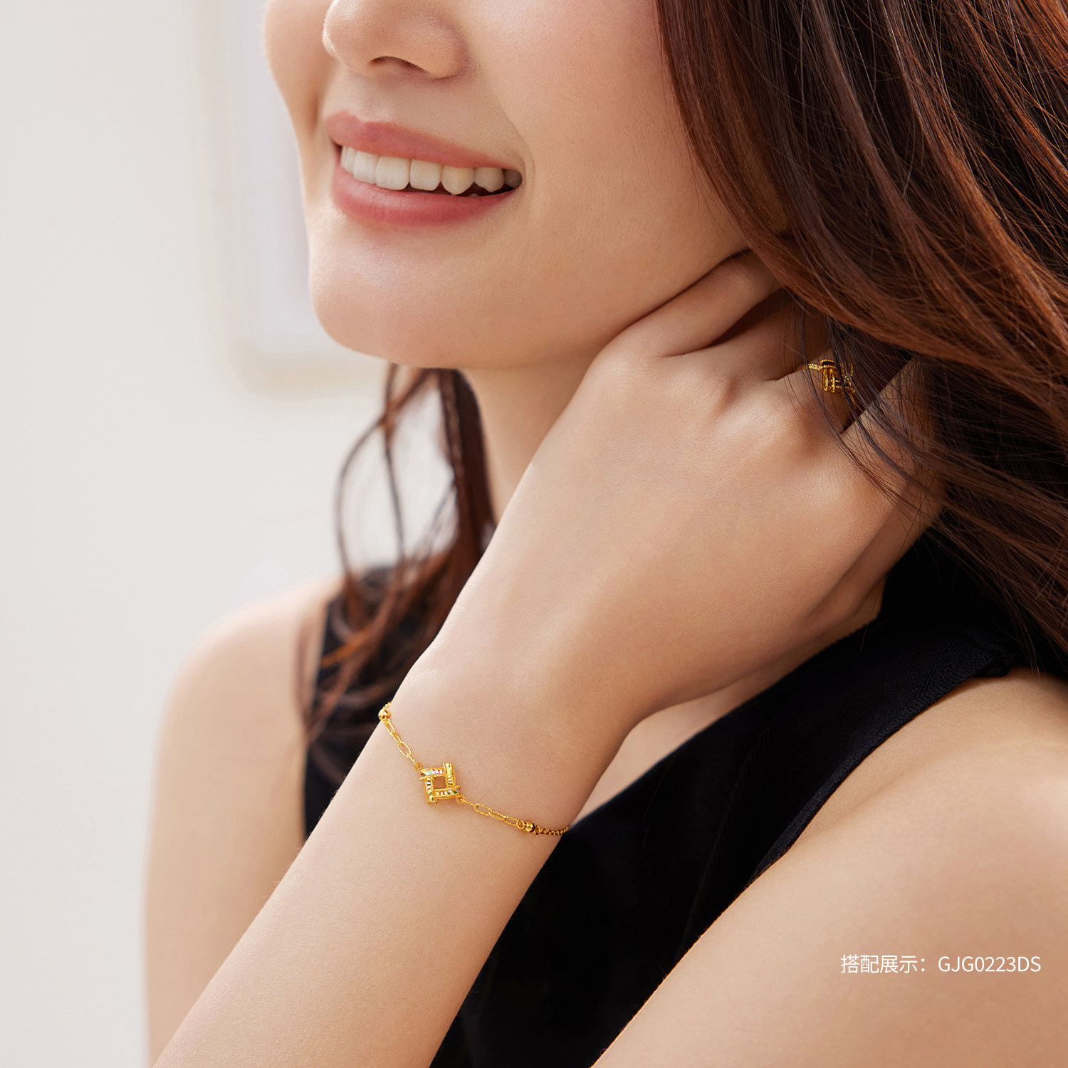 【店庆特惠】六福珠宝光影金炫动时空黄金手链女5G炫彩足金首饰计价GJG0222DS