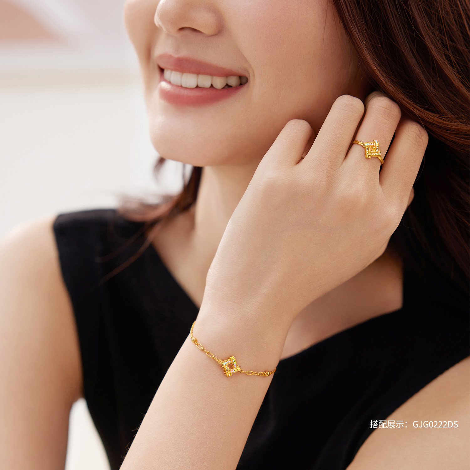 六福珠宝光影金炫动时空黄金戒指实心炫彩手工编织计价GJG0223DS