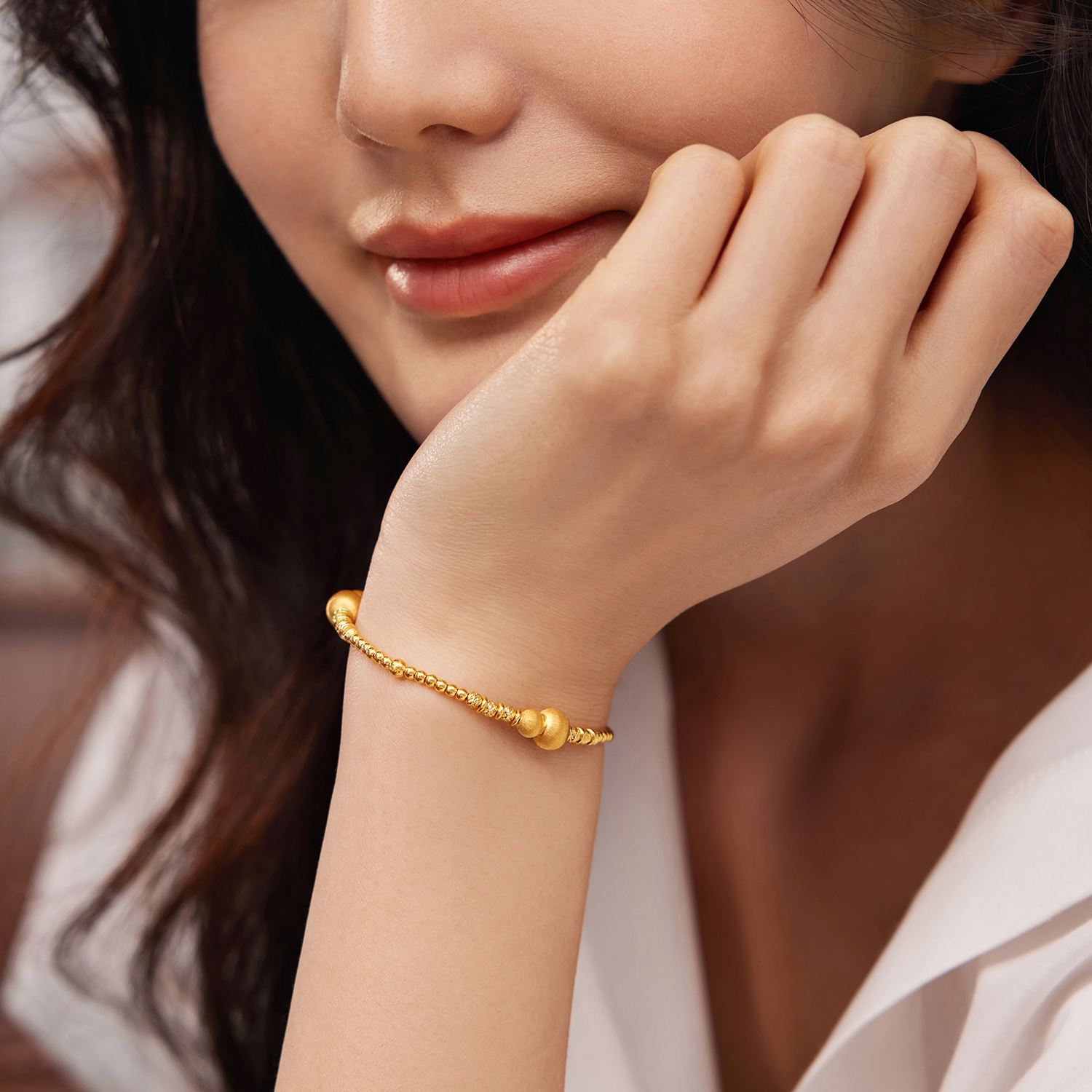 六福珠宝光影金葫芦黄金手链女足金手工拉丝金珠手串计价034949ba【视频看货】