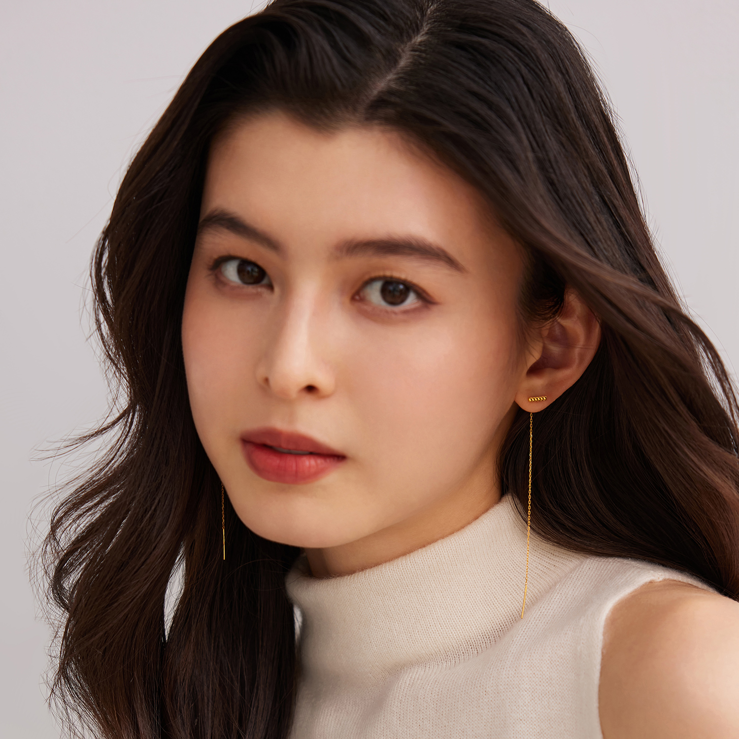 六福珠宝光影金黄金耳线女5G时尚耳饰流苏耳链耳坠计价GJG0225DS