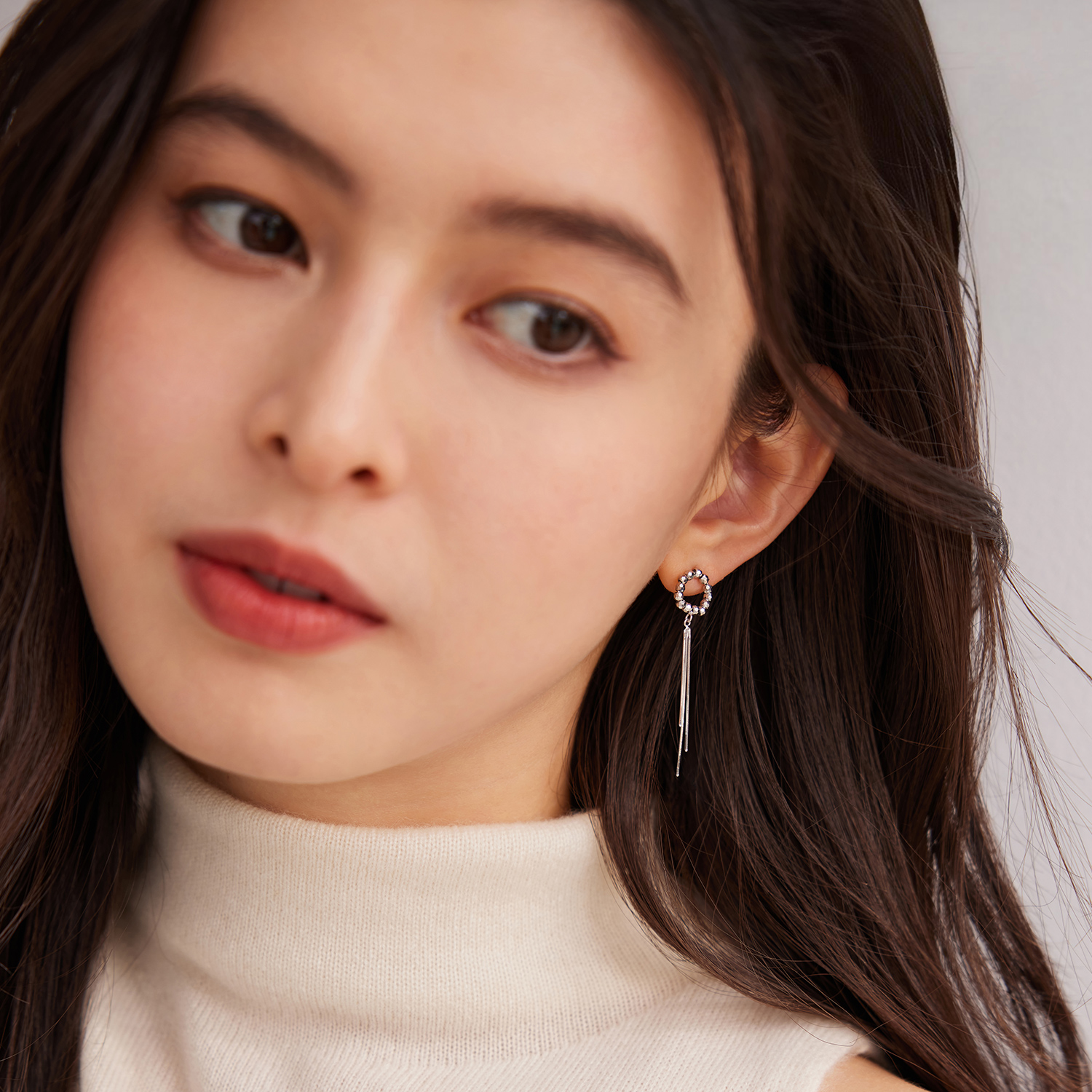 六福珠宝铂金耳钉铂950女白金耳饰耳环流苏款计价L19TBPE0009