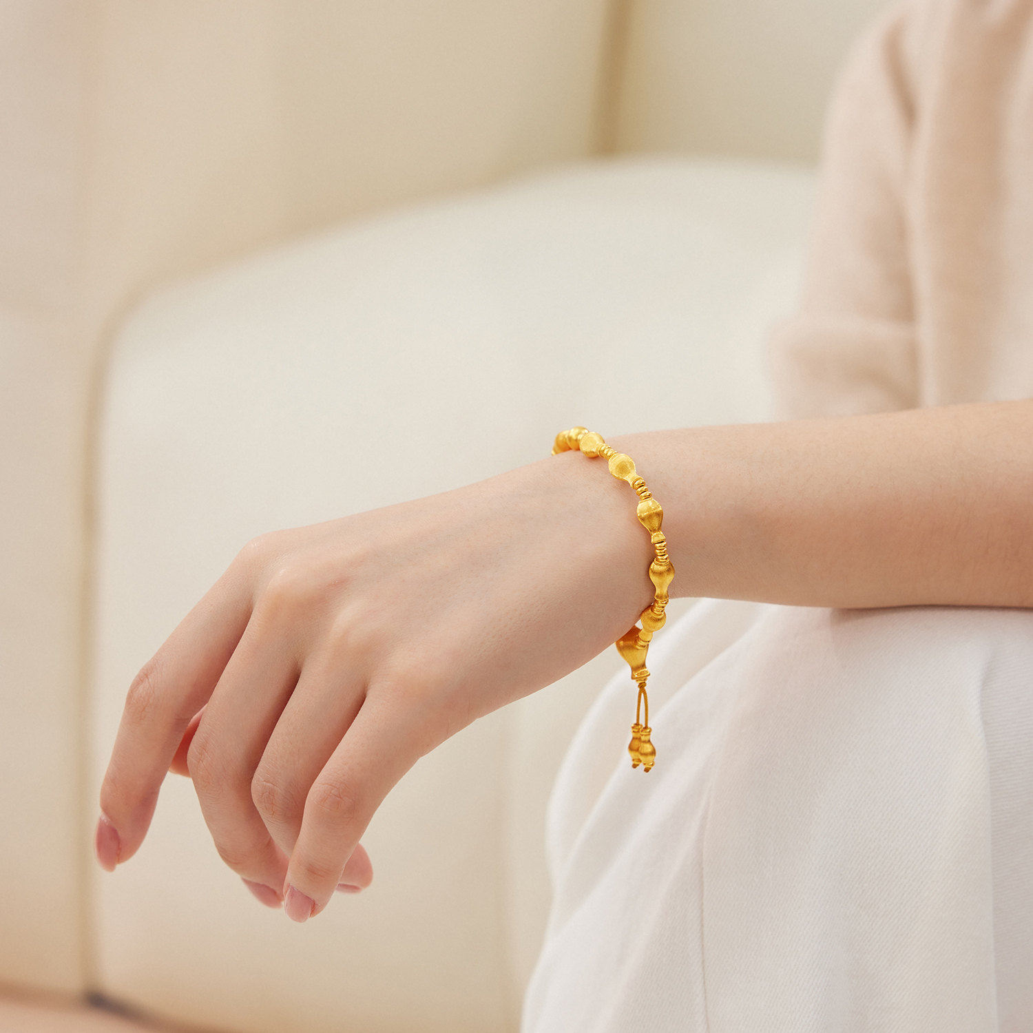 六福珠宝福满传家福慧宝瓶黄金手链手工拉丝手串珠计价G39G0037DS【1V1直播看货】