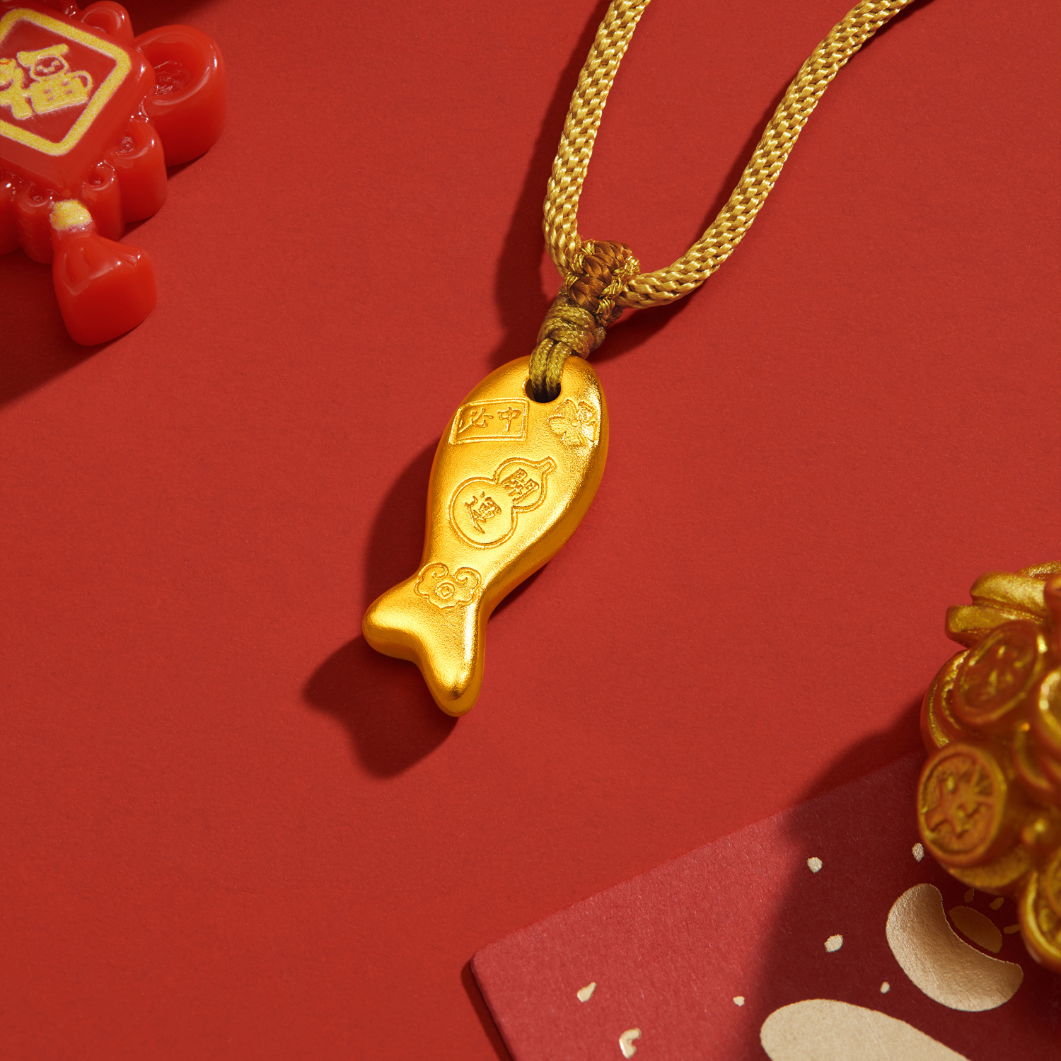 【12日上新】六福珠宝吉言金小鱼黄金项链吊坠古法年年有余礼物计价G21G0015DS新品313【联系客服补货】