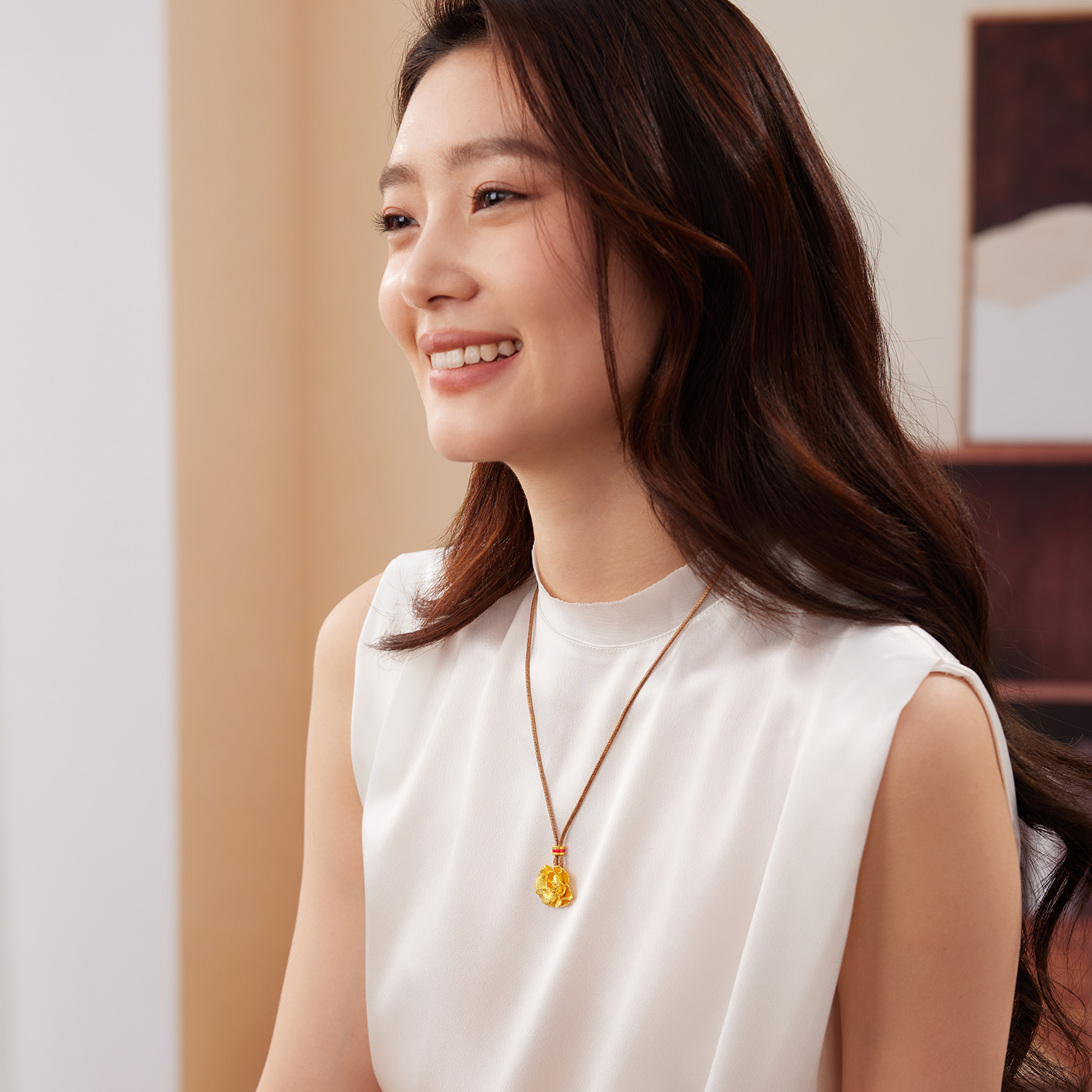 六福珠宝福满传家富贵牡丹黄金项链吊坠女鎏彩花朵计价F96G0003DS【视频看货】