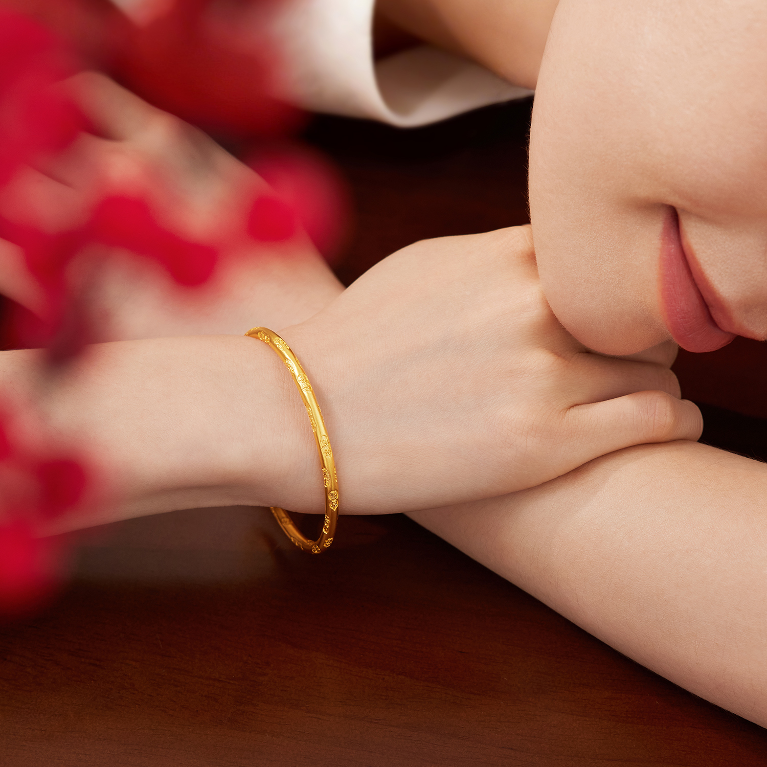 六福珠宝福满传家吉言金古法黄金手镯女款圆棍实心计价F63G0066DS