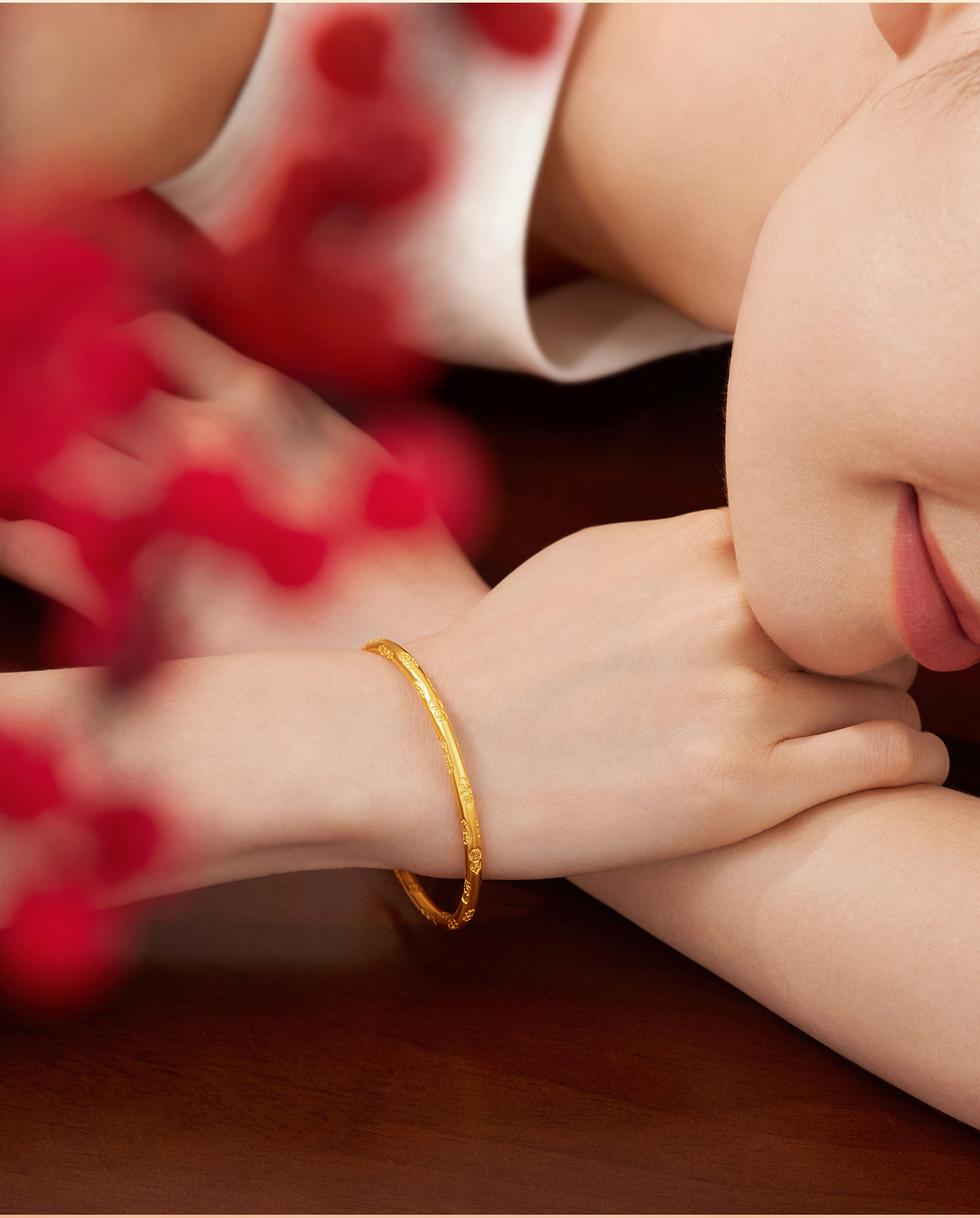 六福珠宝福满传家吉言金古法黄金手镯女款圆棍实心计价F63G0066DS