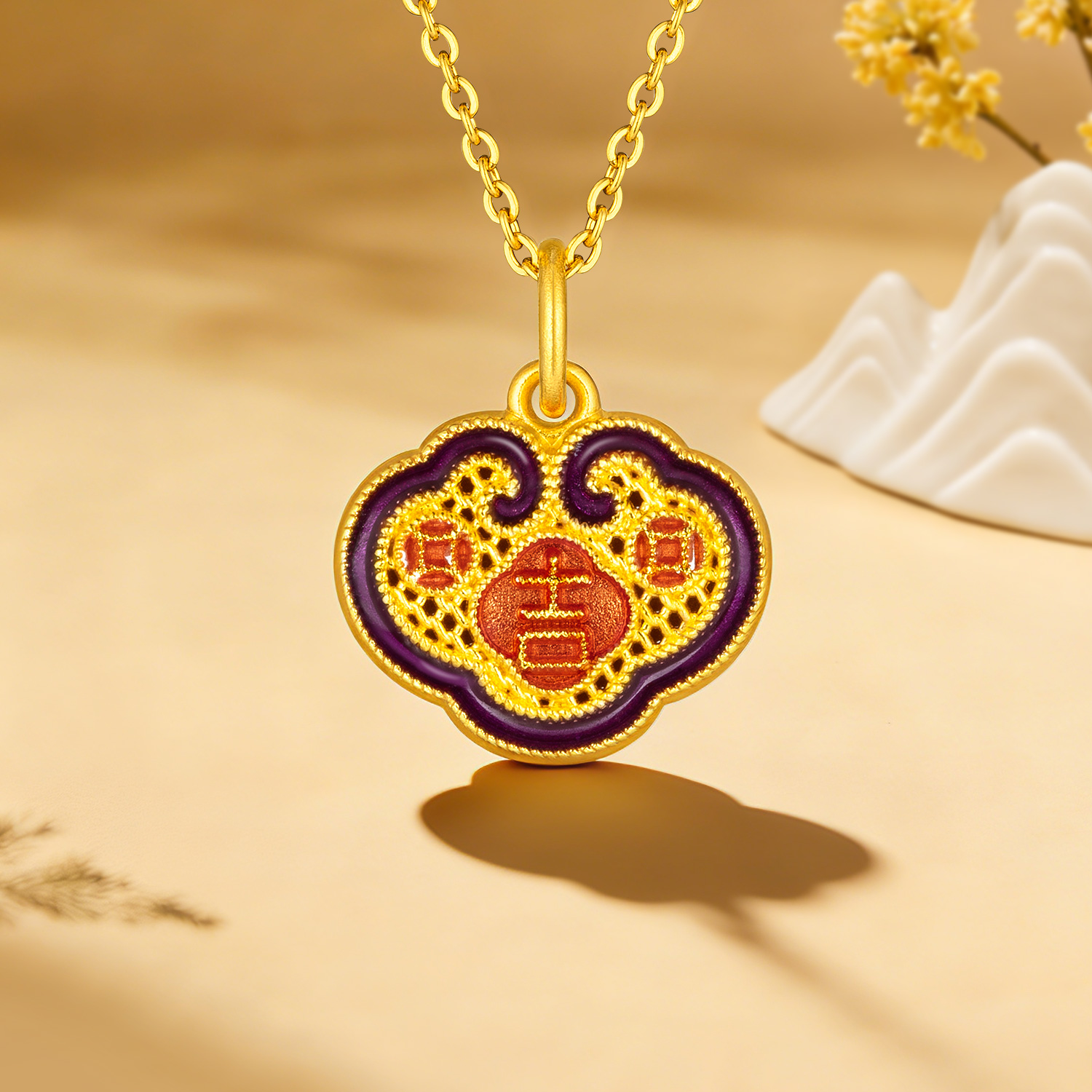 六福珠宝吉祥如意鎏彩工艺足金黄金吊坠不含链送礼计价HPGTBP0007