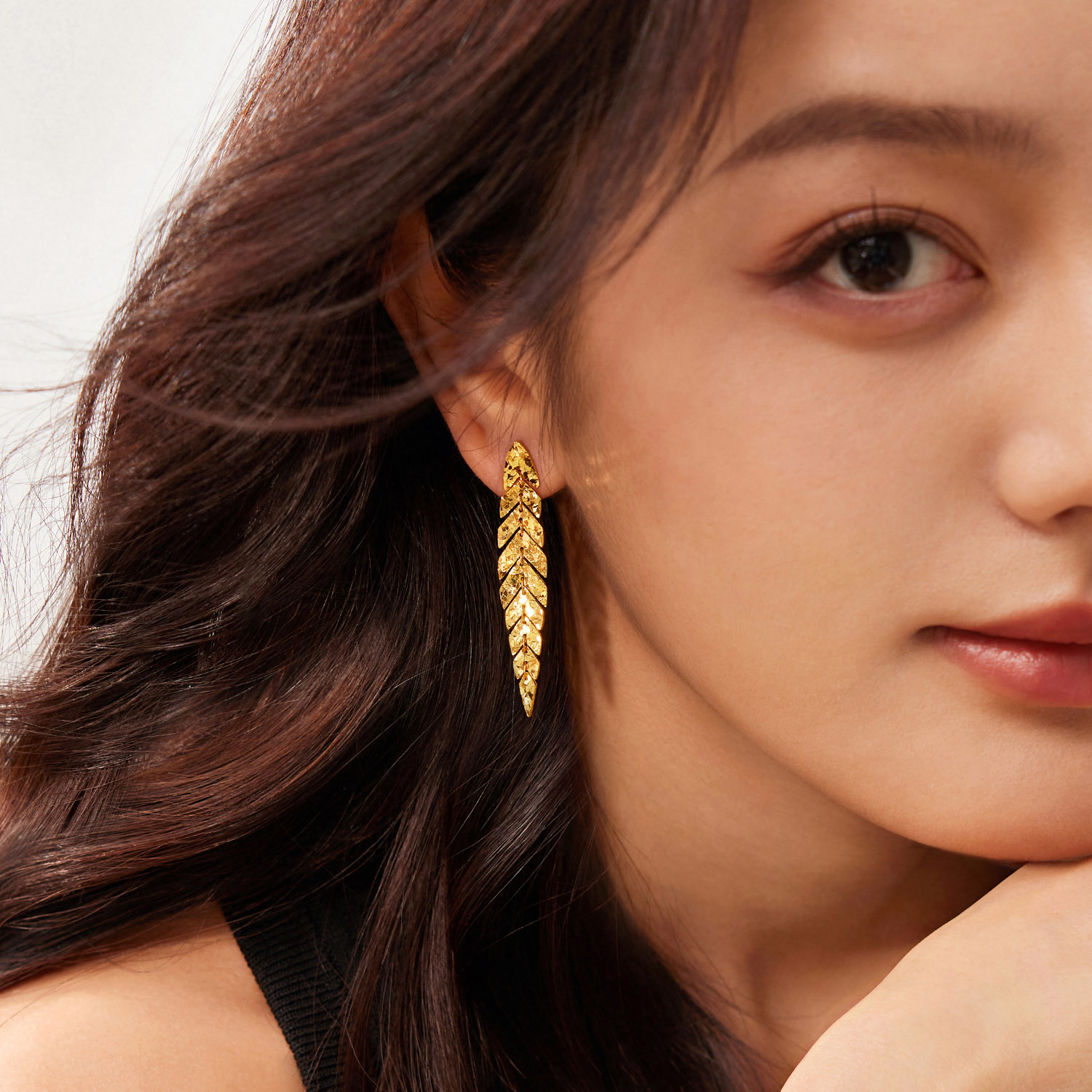 【店庆特惠】六福珠宝光影金麦穗黄金耳钉耳环女5G碎碎冰足金耳饰计价035121ea【视频看货】