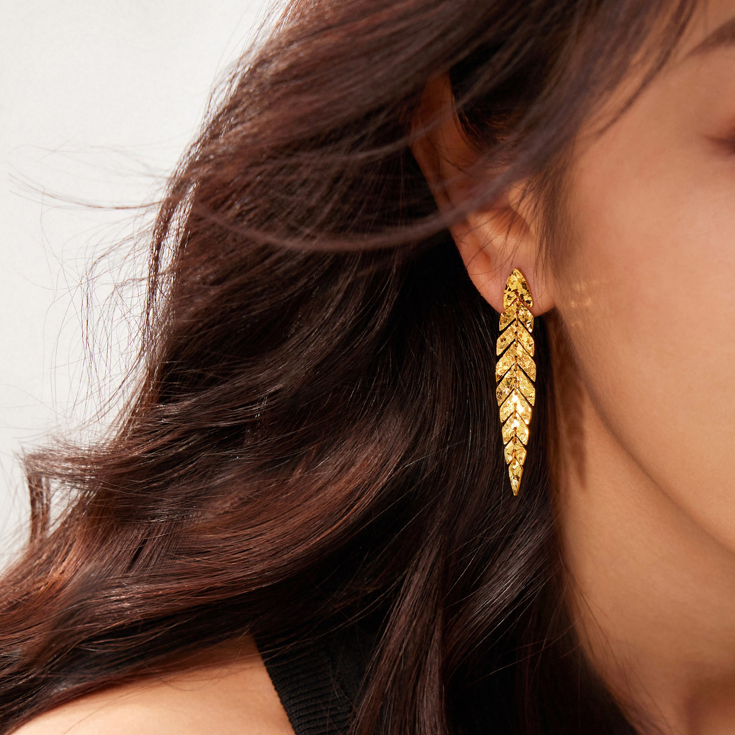 【店庆特惠】六福珠宝光影金麦穗黄金耳钉耳环女5G碎碎冰足金耳饰计价035121ea【视频看货】