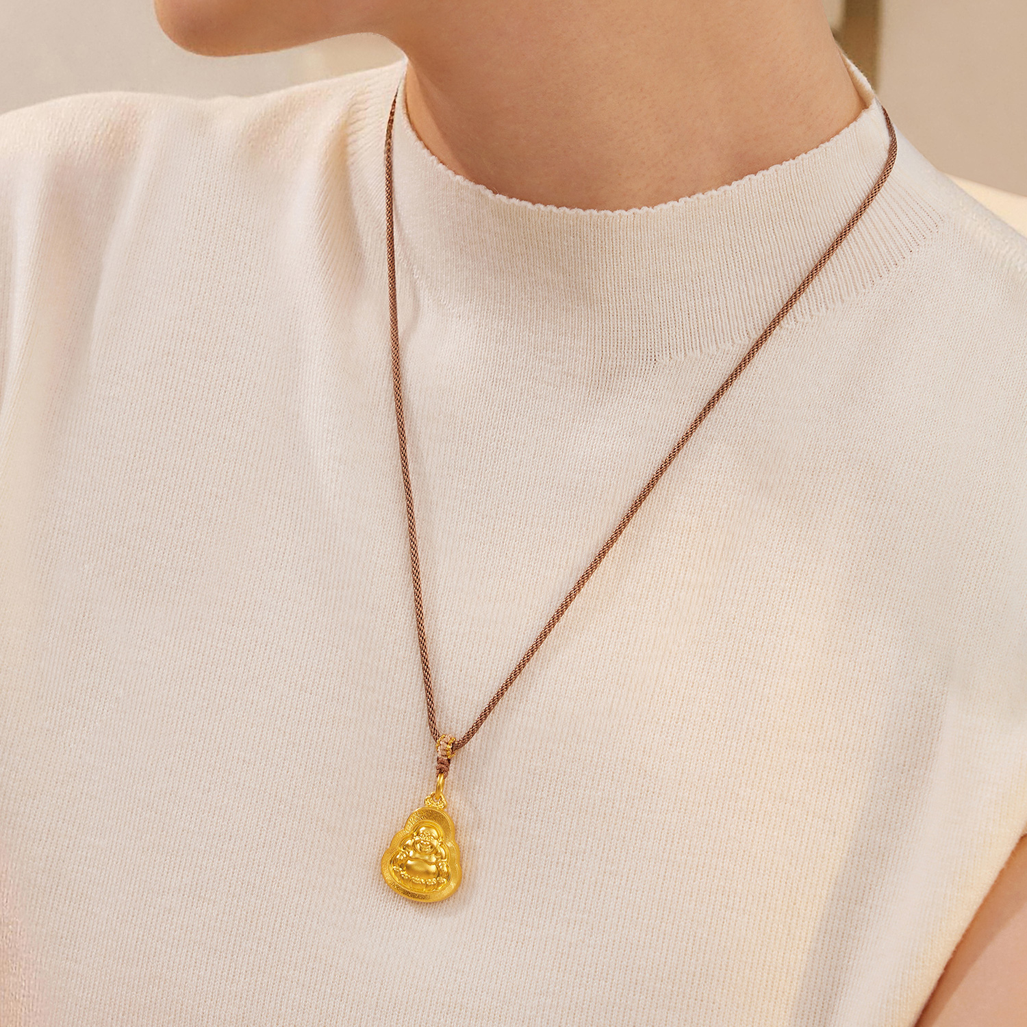 【23日上新】六福珠宝福满传家欢喜佛黄金吊坠男女款弥勒佛挂坠计价A03G0005DS【联系客服补货】