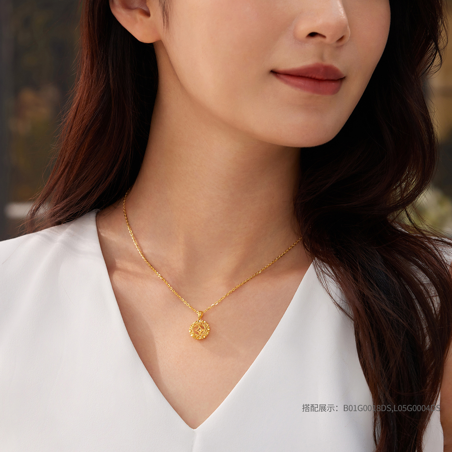 【21日上新】六福珠宝星月梦境黄金吊坠女款手工编织四芒星挂坠计价B01G0018DS新品426