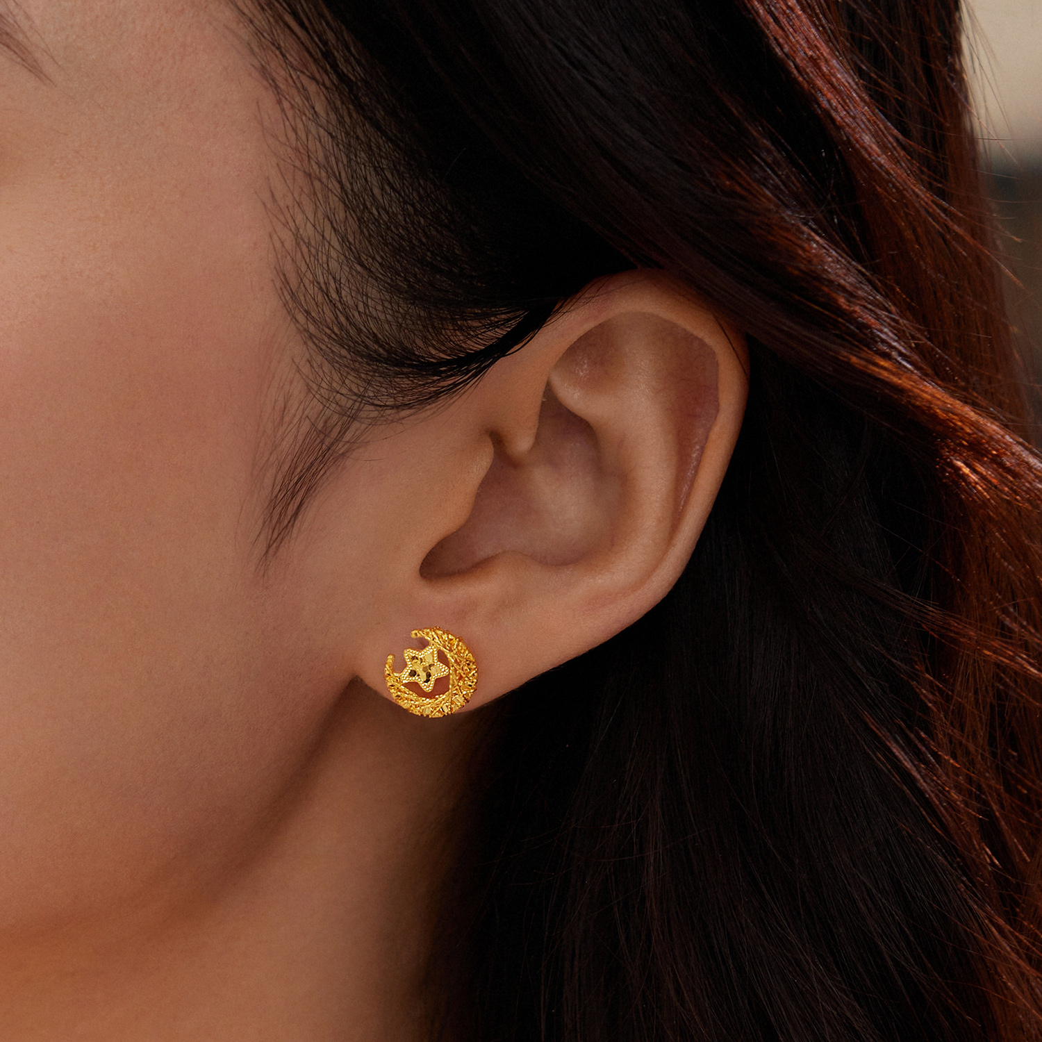 【3日上新】六福珠宝星月梦境黄金耳钉耳环手工编织碎碎冰耳饰计价G16G0068DS新品47