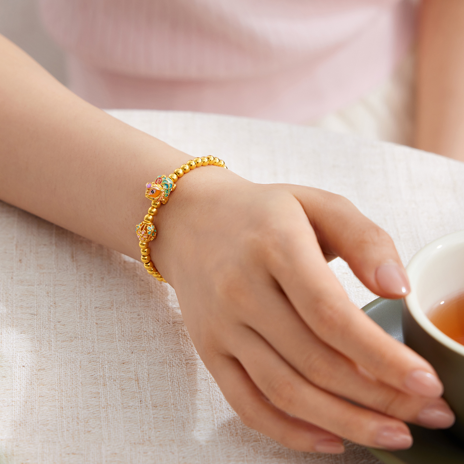 【15日上新】六福珠宝锦绣福珠黄金手链女鎏彩貔貅金绣球珍珠金手串GJA0100DS新品416