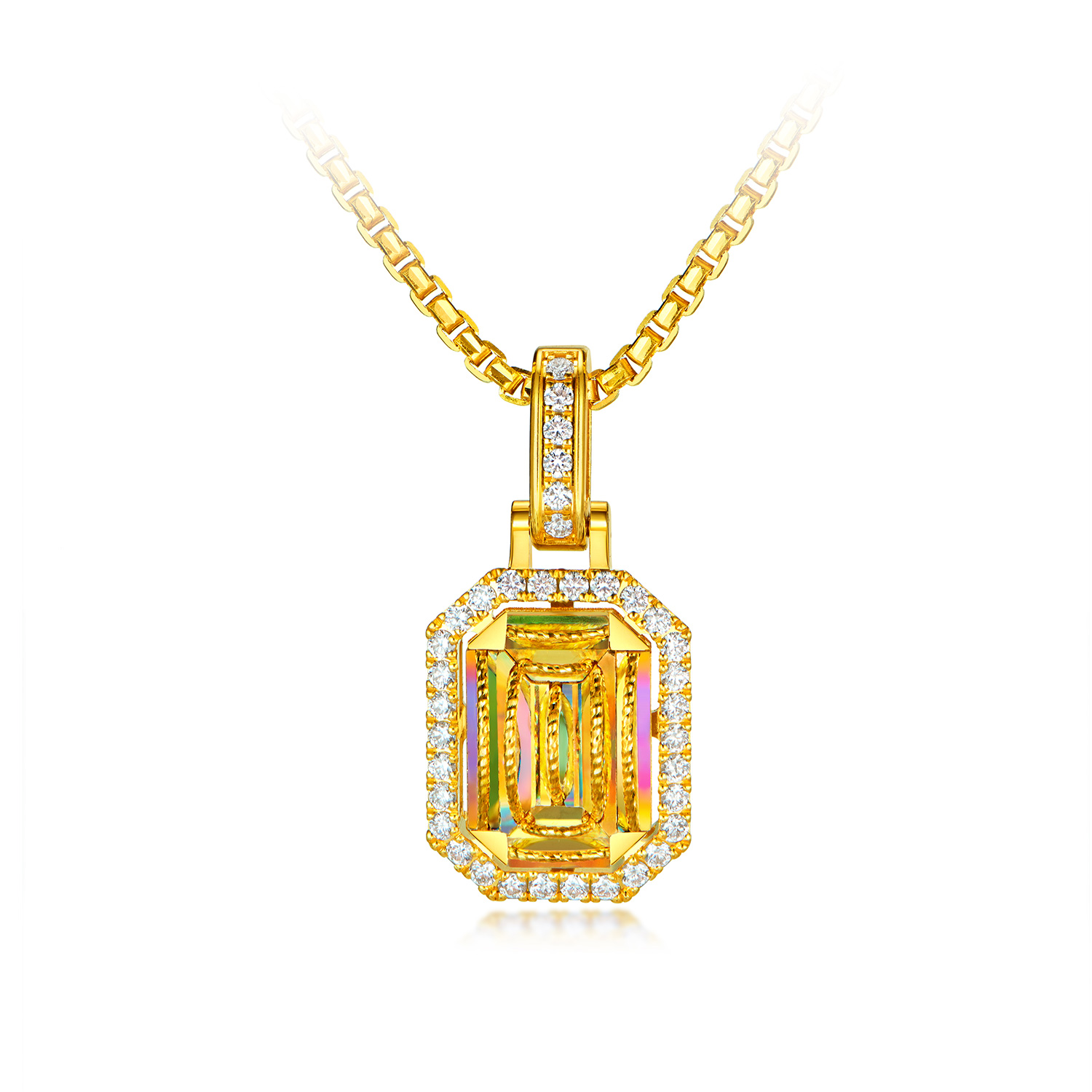 【20日上新】【成毅同款】六福珠宝冰·钻方糖黄金吊坠5G炫彩钻石挂坠037237PC冰钻新款