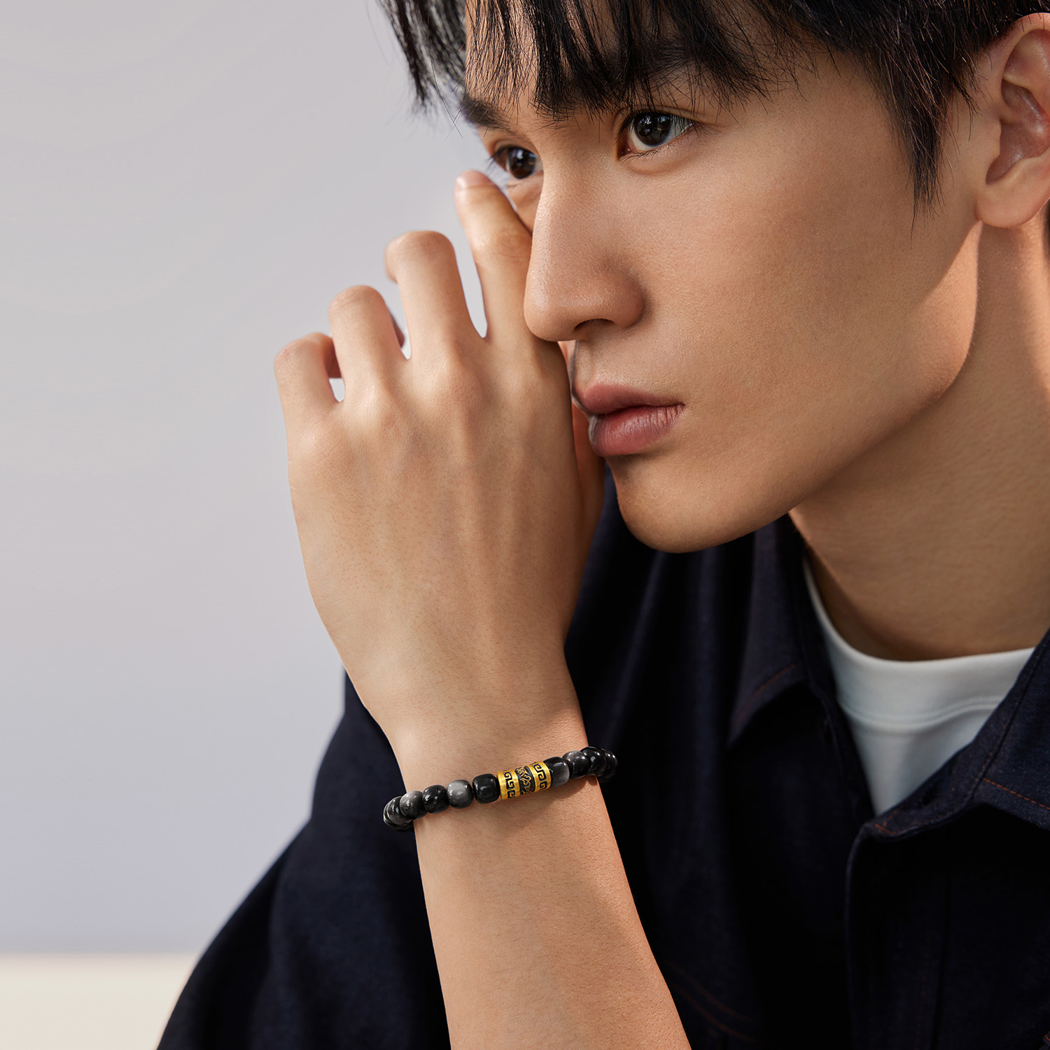 六福珠宝貔貅黄金手链男款六字真言黑曜岩电黑手串计价A01G0025DS【1V1直播看货】