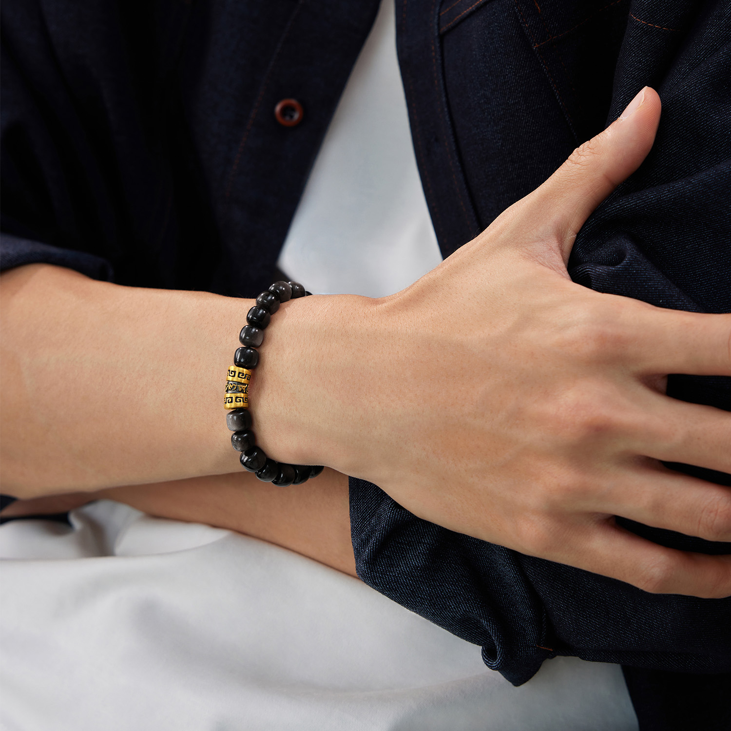 六福珠宝貔貅黄金手链男款六字真言黑曜岩电黑手串计价A01G0025DS【1V1直播看货】