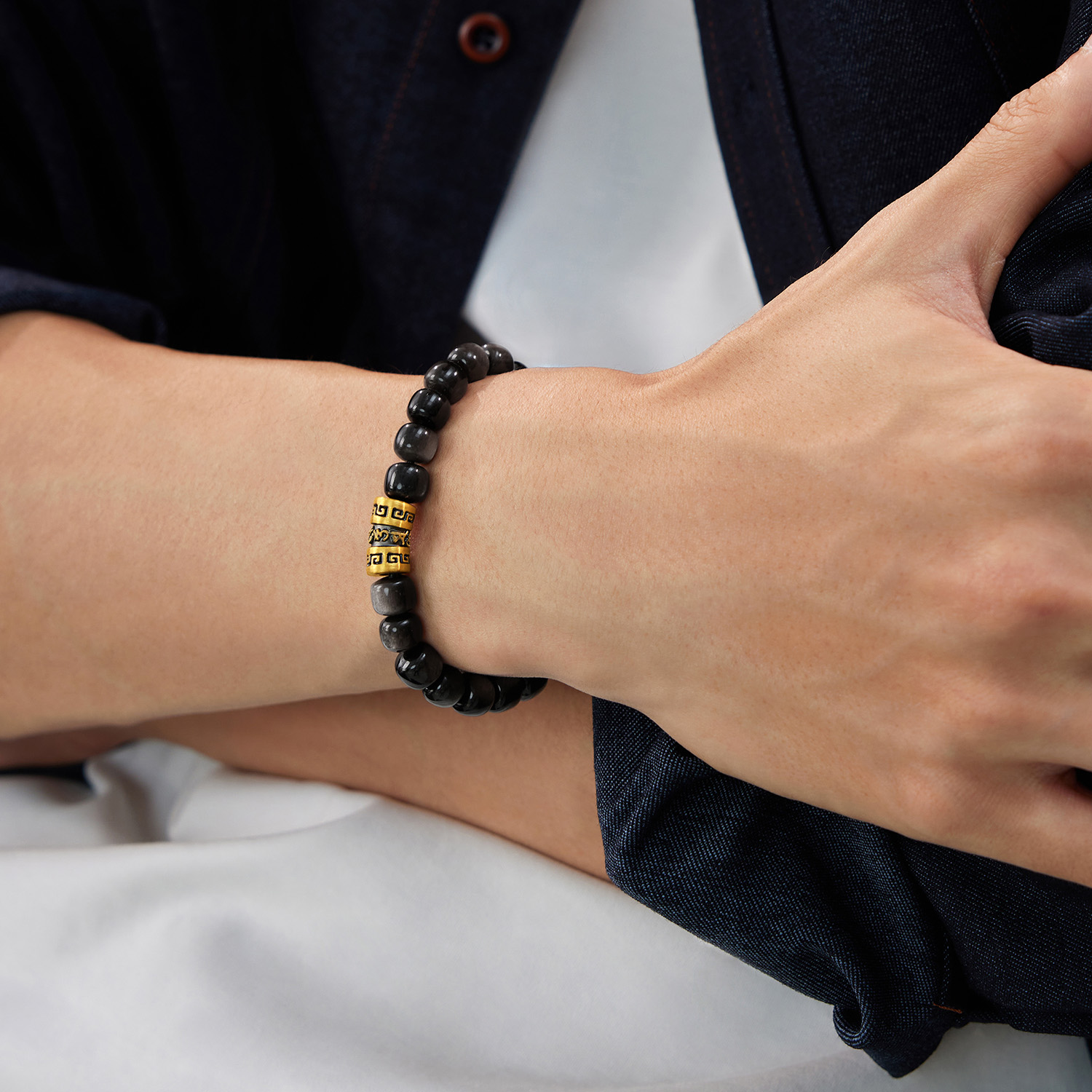 六福珠宝貔貅黄金手链男款六字真言黑曜岩电黑手串计价A01G0025DS【1V1直播看货】