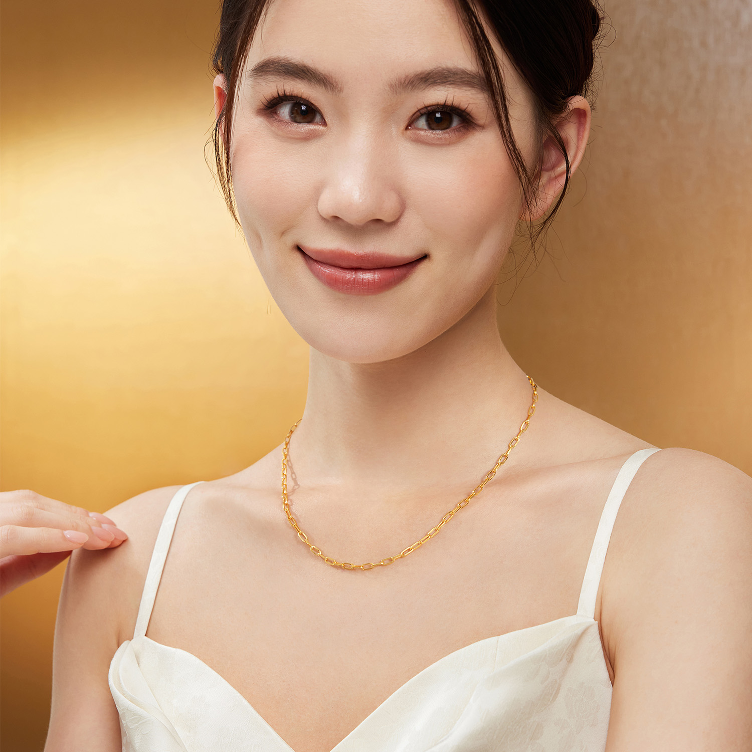 【20日上新】【成毅同款】六福珠宝冰钻十字链黄金项链素链计价037931NA冰钻新款