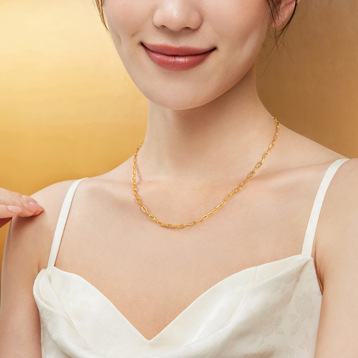 【20日上新】【成毅同款】六福珠宝冰钻十字链黄金项链素链计价037931NA冰钻新款