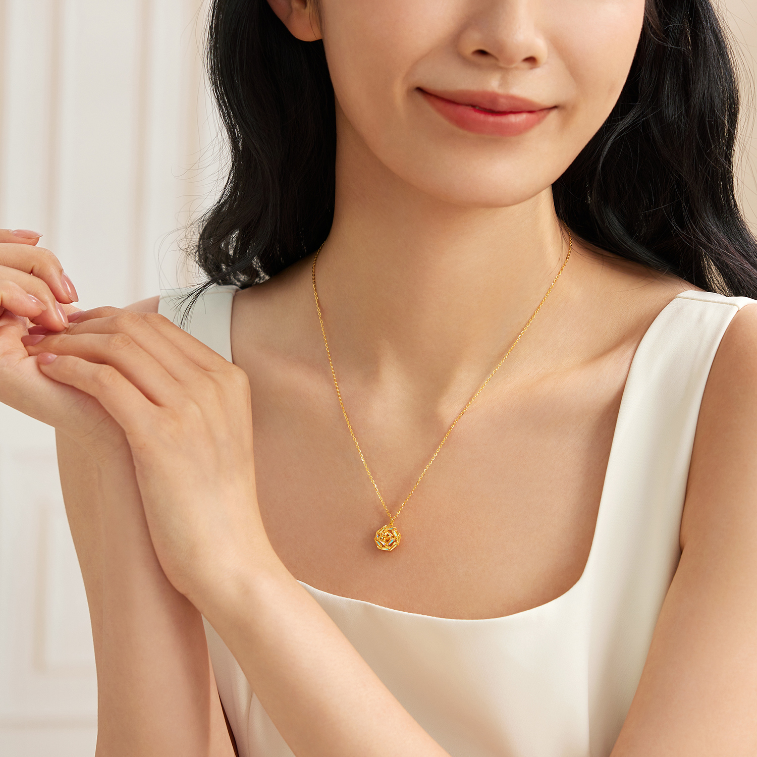 【成毅同款】六福珠宝冰钻玫瑰黄金项链女足金定价029591NG【1V1直播看货】