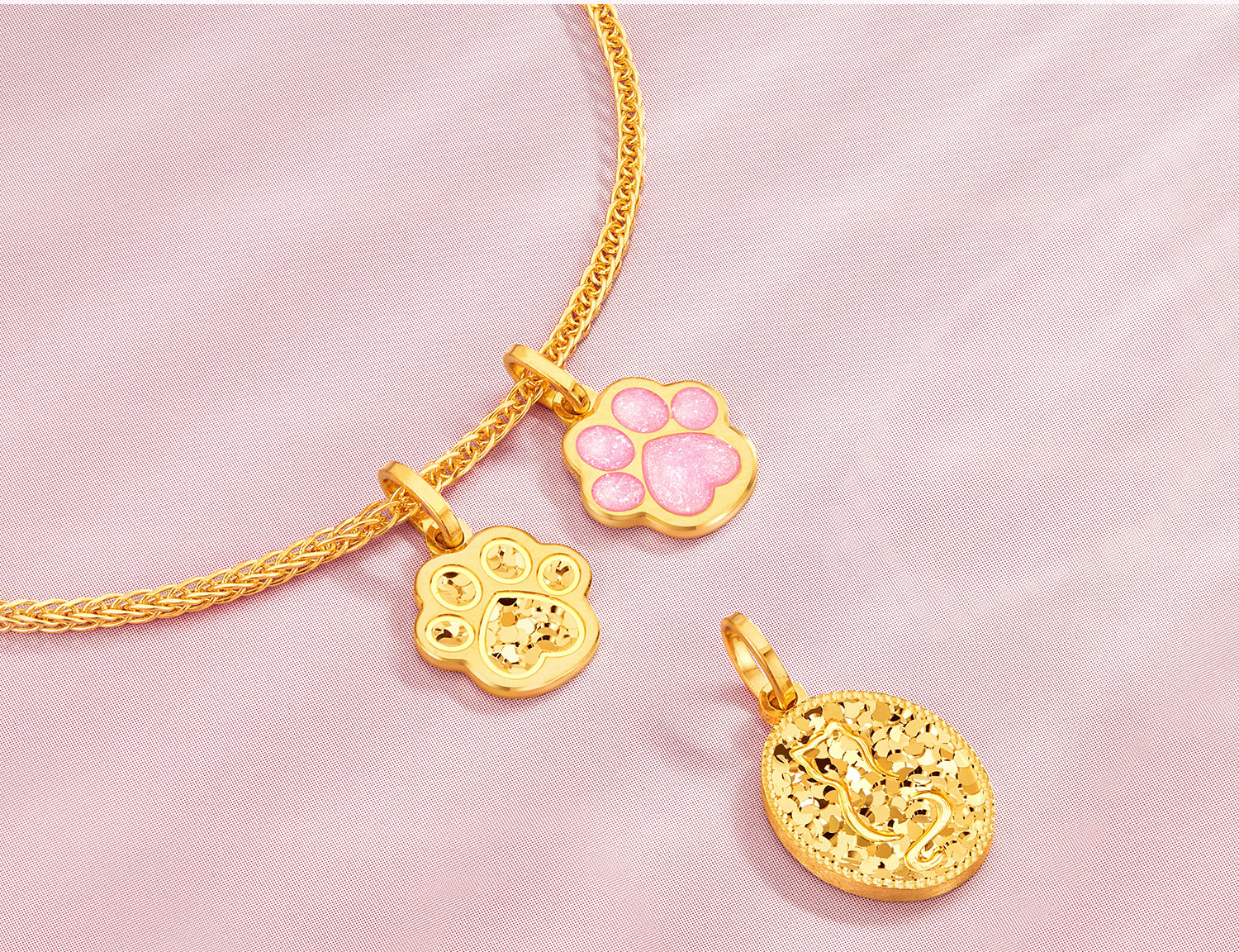 六福珠宝萌猫系列猫爪黄金吊坠女款碎碎冰足金挂坠计价GJG0055DS萌友1