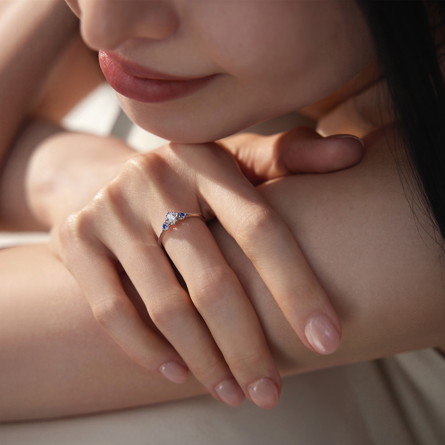 【会员月秒杀】六福珠宝守护18K金红蓝宝石钻石戒指闭口求婚钻戒送女友定价N198