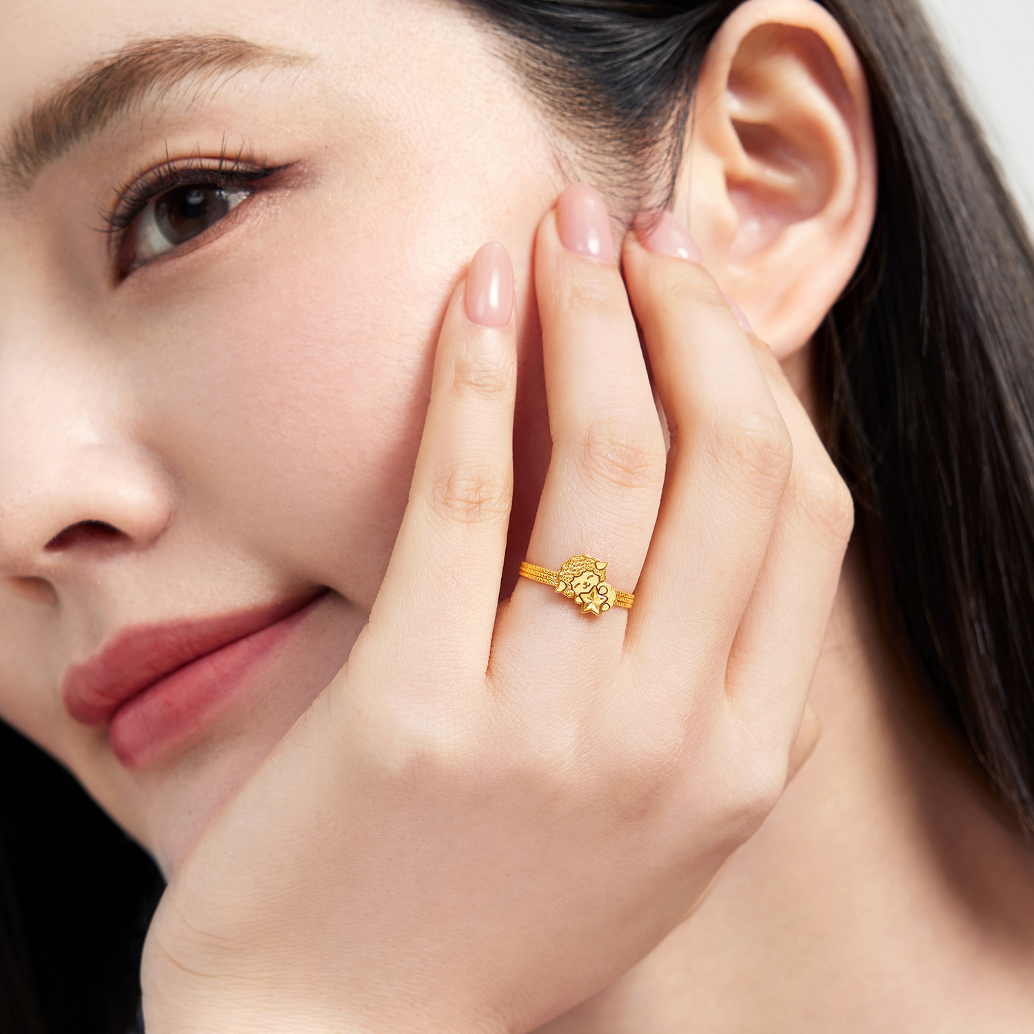 六福珠宝光影金小眠羊黄金戒指女实心羊年生肖礼物计价GJG0294DS组合2
