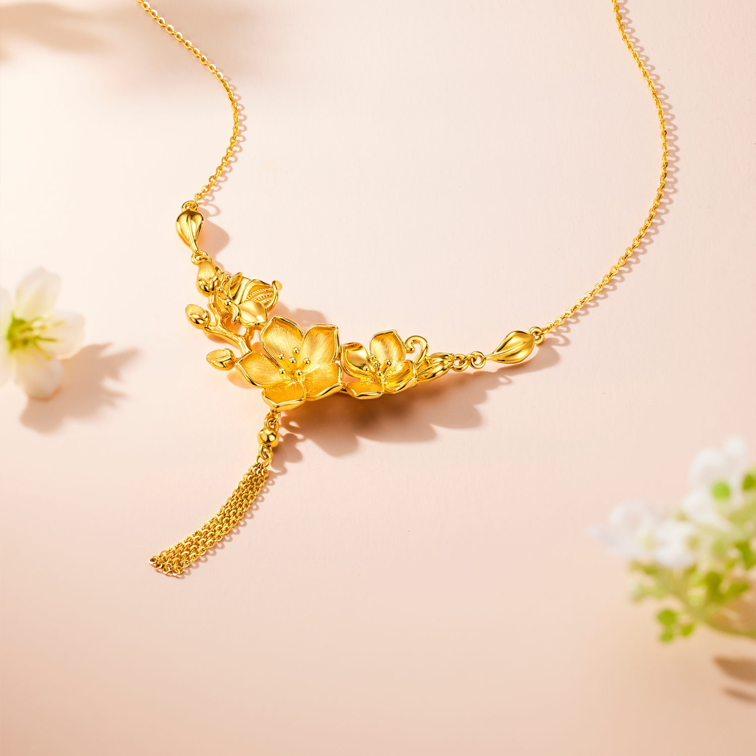 【新品预售】六福珠宝花开见喜黄金项链足金花朵婚嫁套链女款计价G16G30221