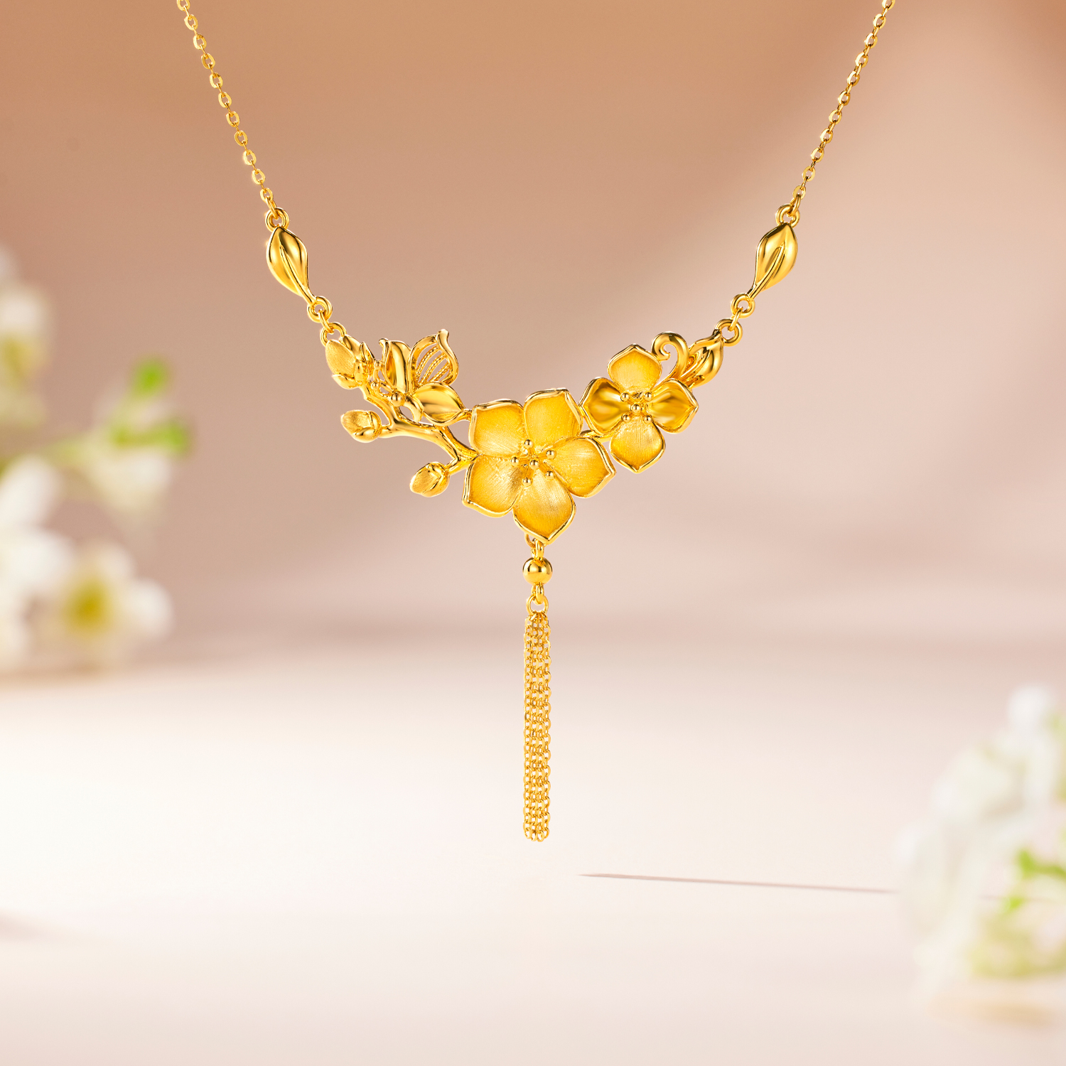 【新品预售】六福珠宝花开见喜黄金项链足金花朵婚嫁套链女款计价G16G30221